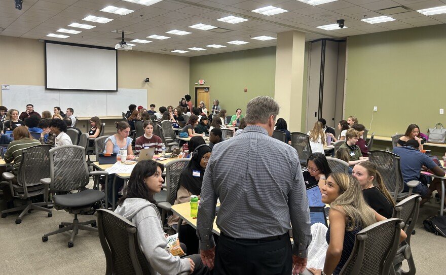 Columbus, Upper Arlington high school students team up, present housing solutions to city leaders