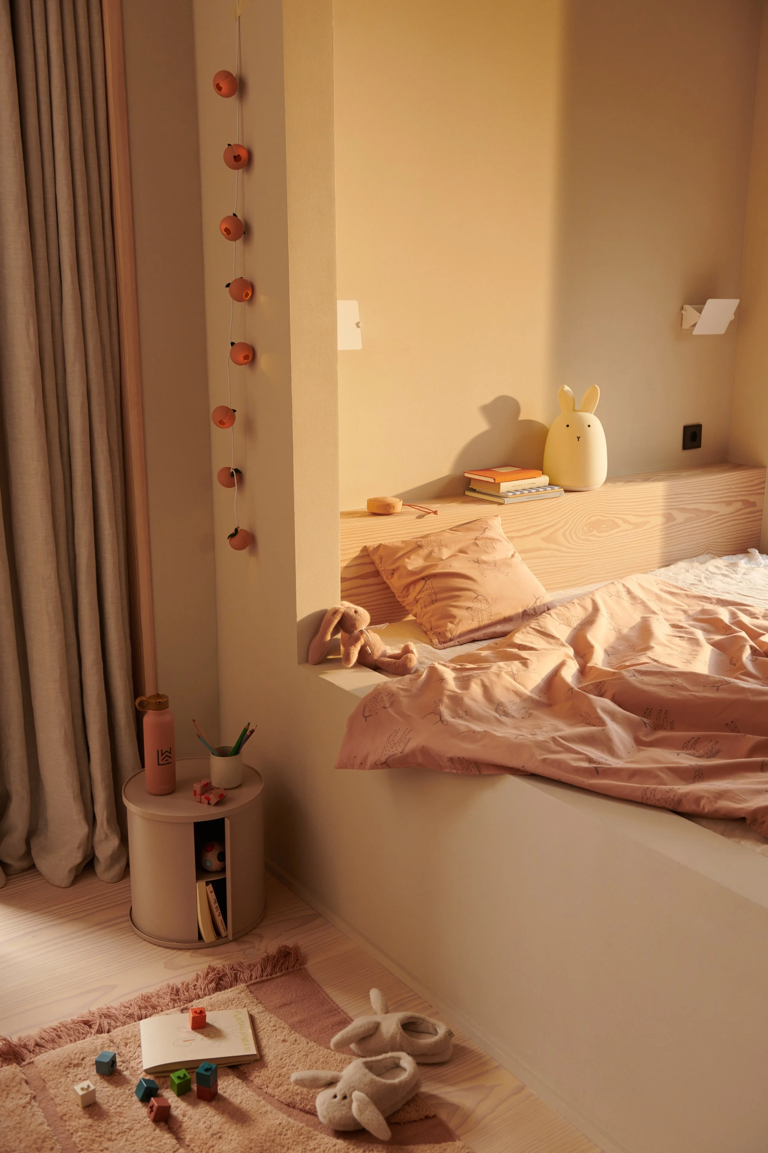 Living_1-24_Living261012.jpg
