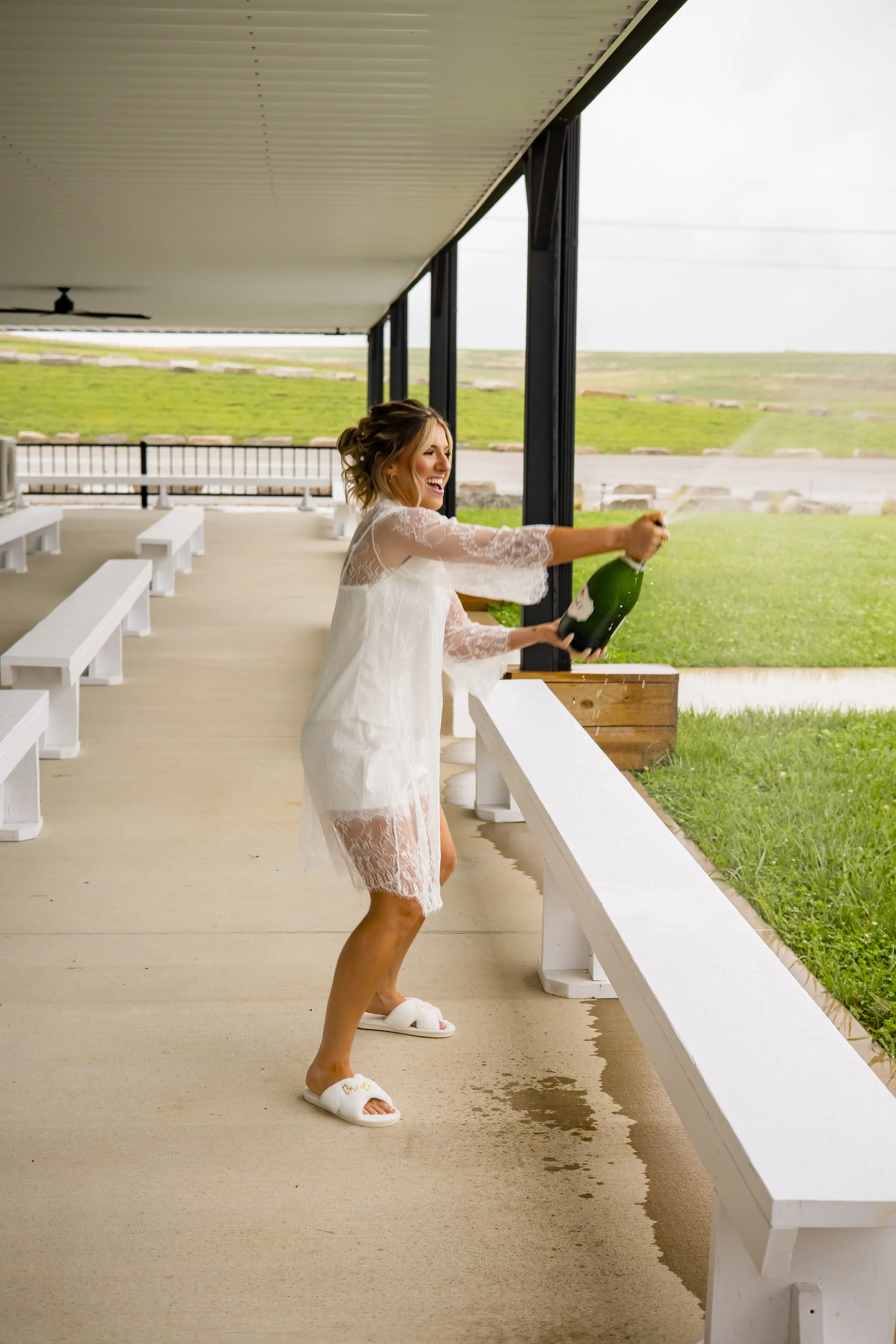 Wedding venues near Cameron MO with outdoor ceremony space