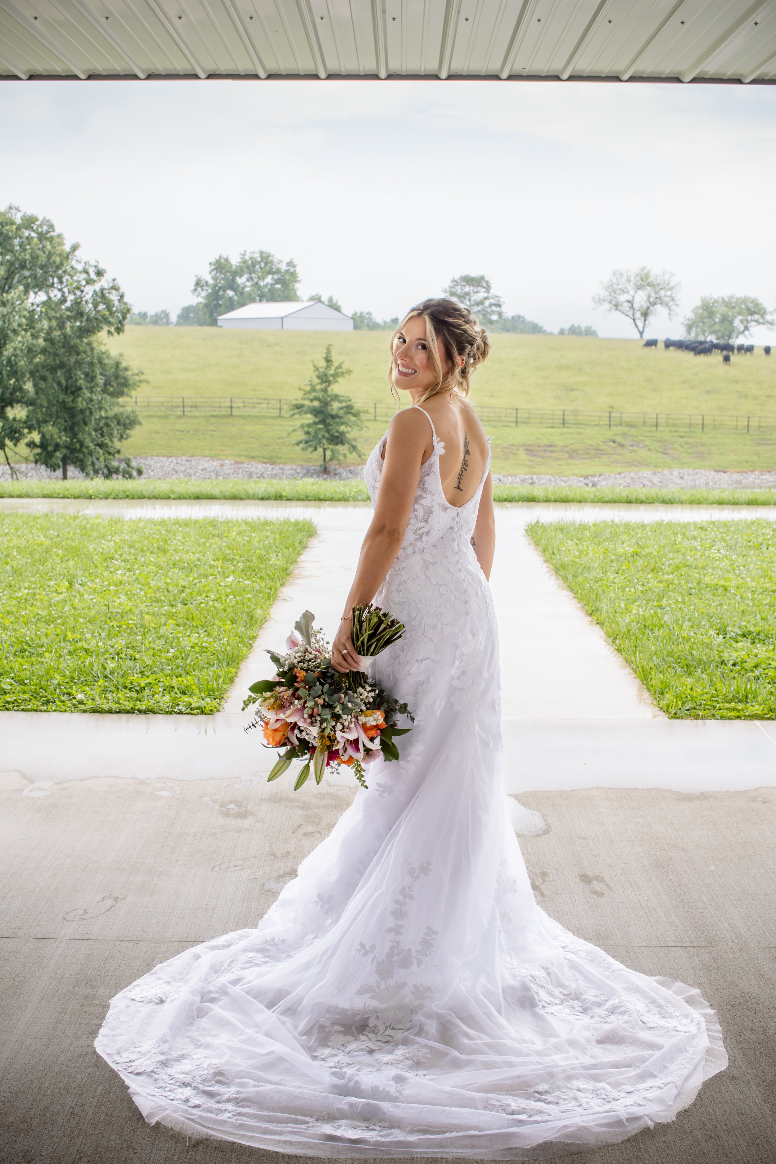 Wedding venues near Cameron MO with outdoor ceremony space