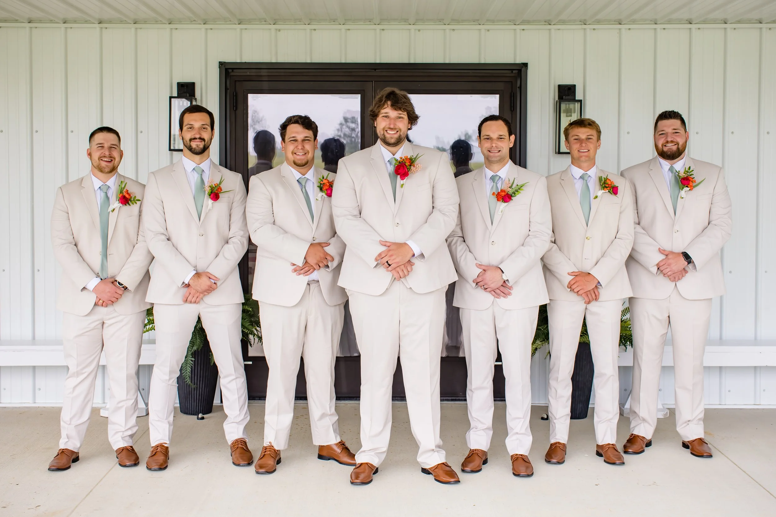 Wedding venues near Cameron MO with outdoor ceremony space