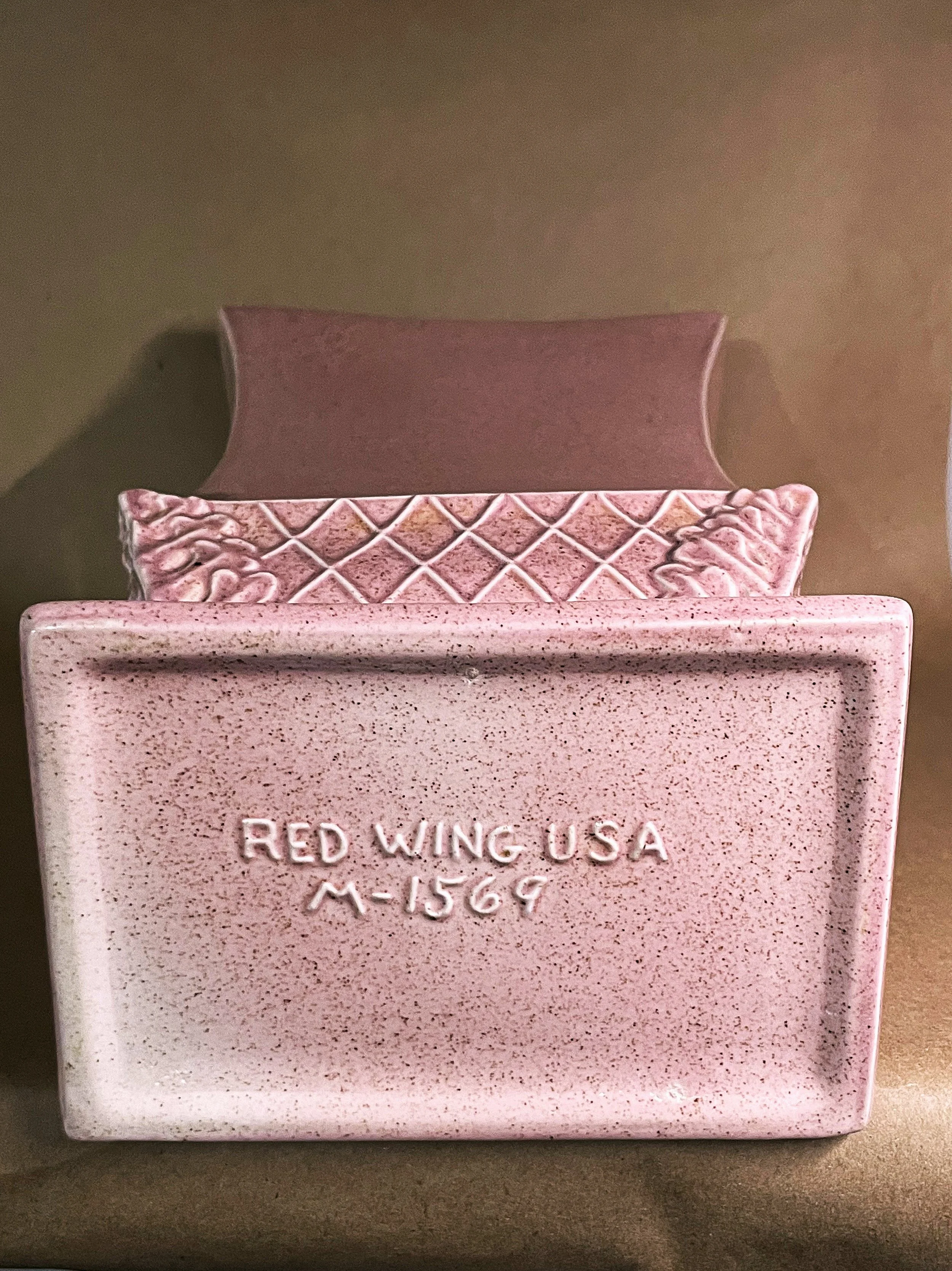 Pink toer M1569.jpg