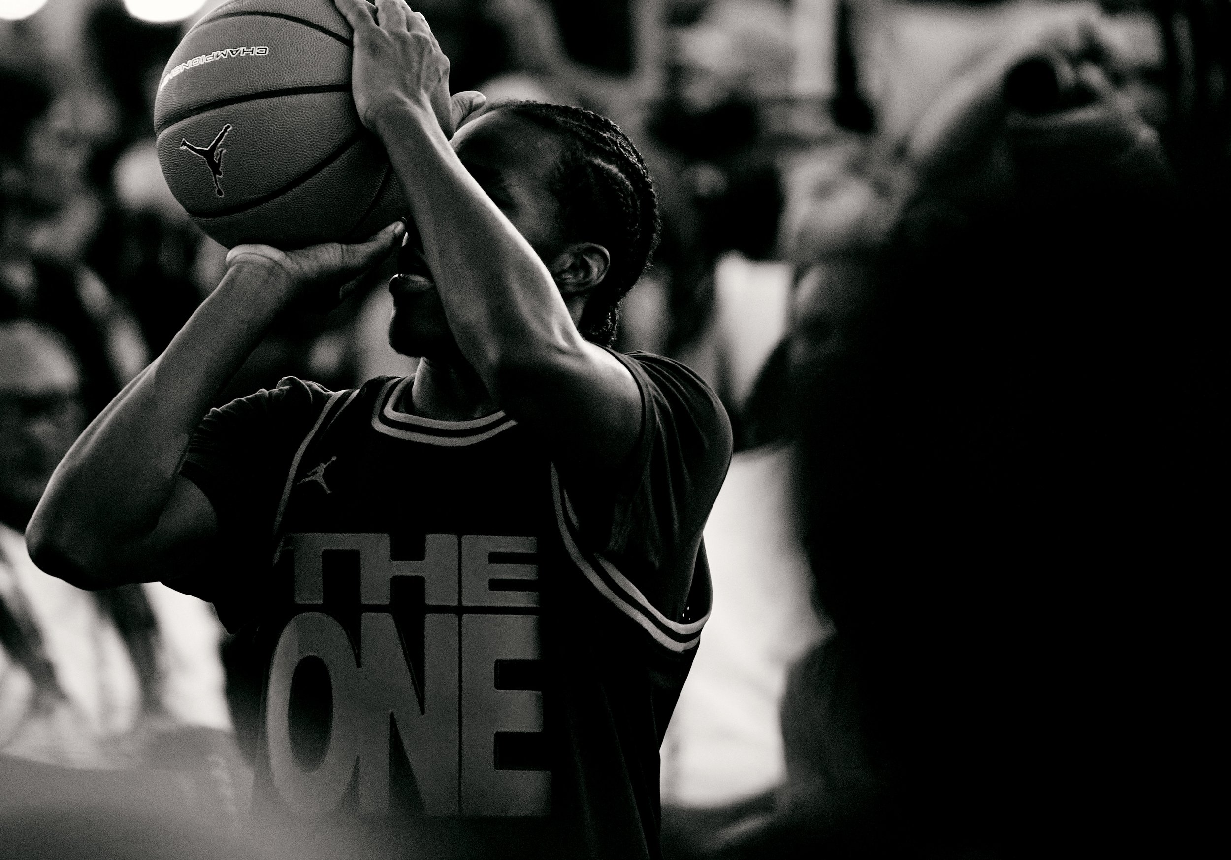 THEONE41289.jpg