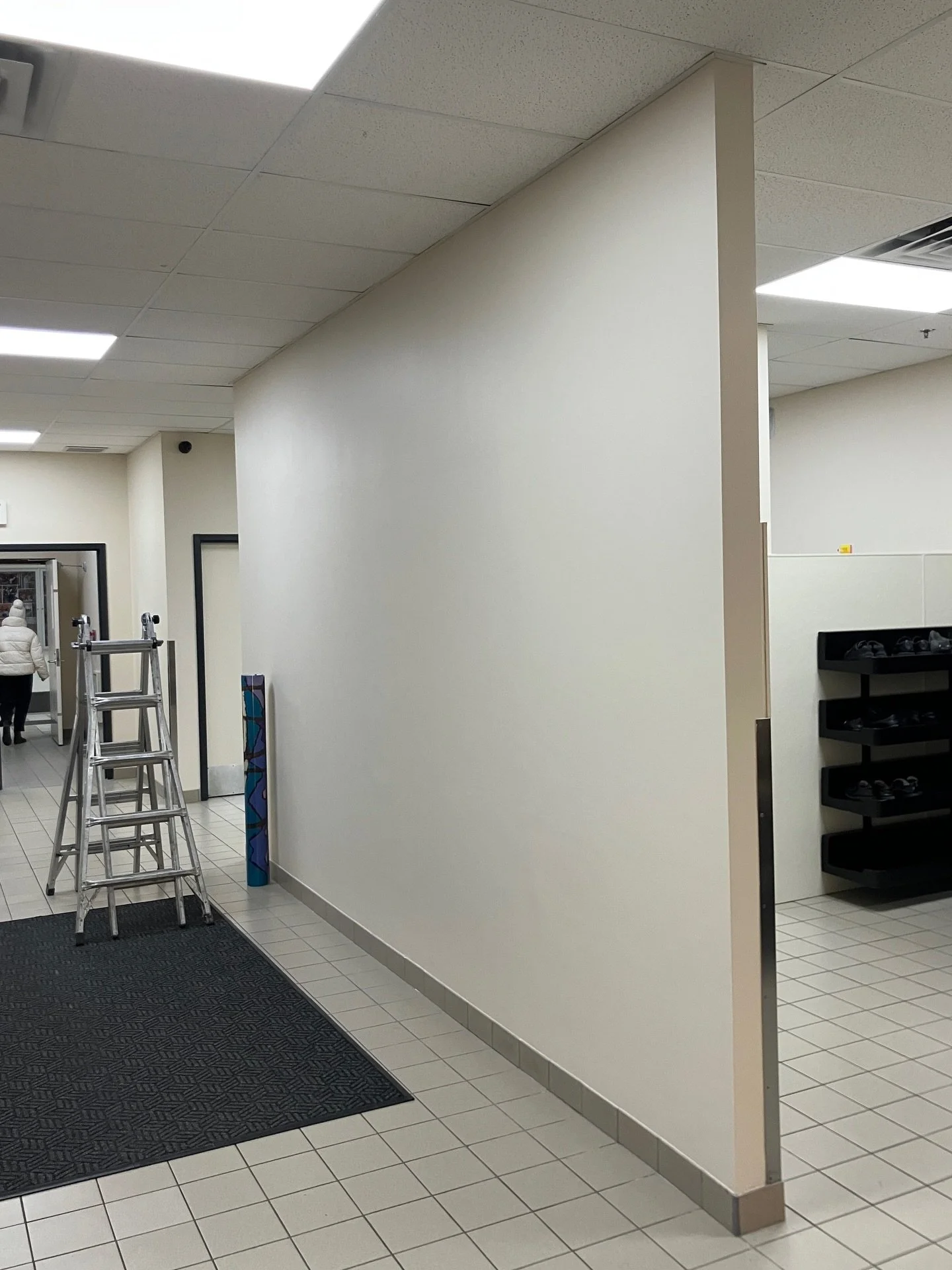 Swipe to transform the wall ✨

A full wall mural installation that brings colour, creativity, and energy into this school hallway. 🎨

&bull;
&bull;

#calgarysignage #wallmural #signage #largeformatprint #vinylwallwrap