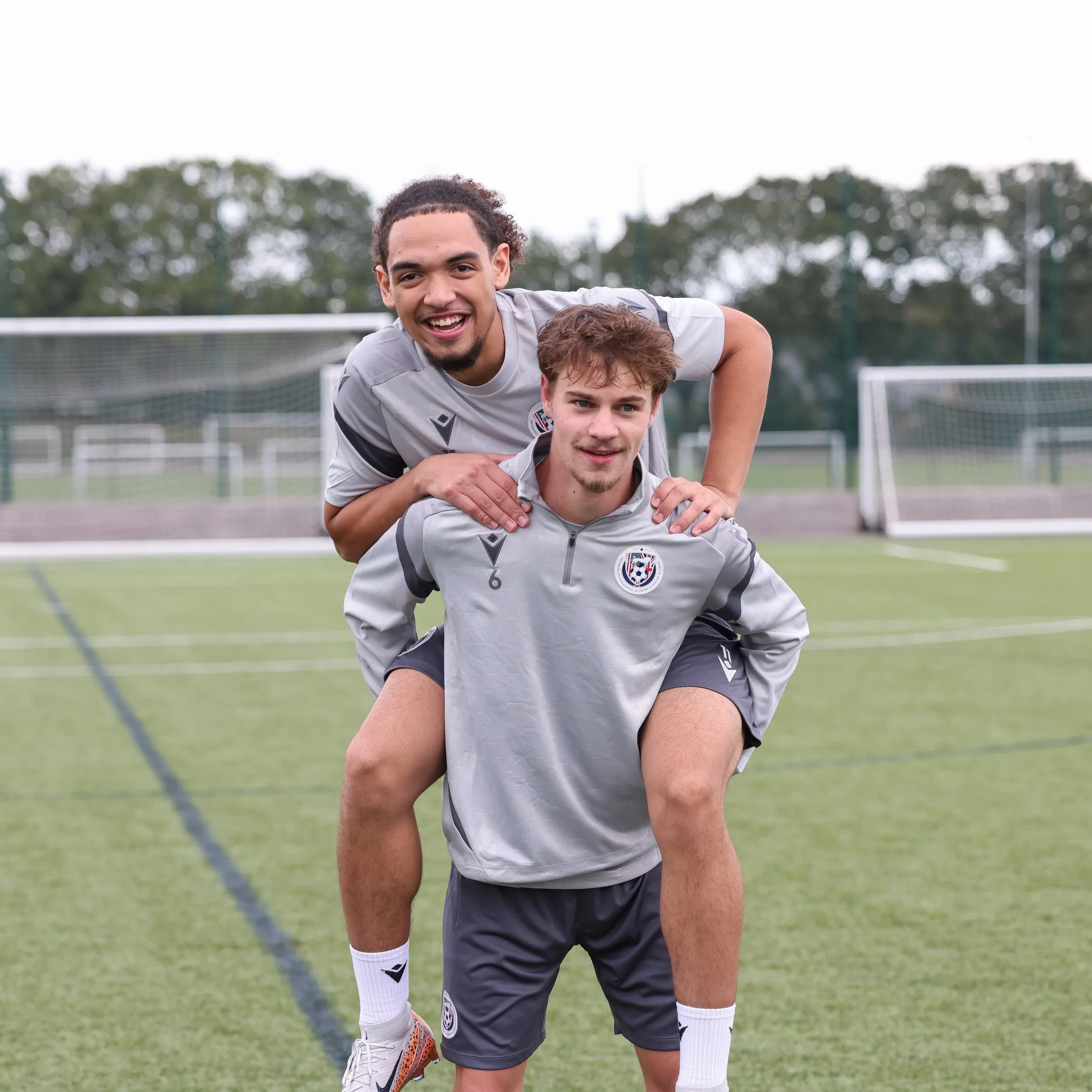 New faces. New season. Same standards. 💙⚽️

Great to see our freshers getting straight to work in their first RIASA training session.

The journey starts here. 👊

#RIASA #StudentAthlete #Football #Freshers