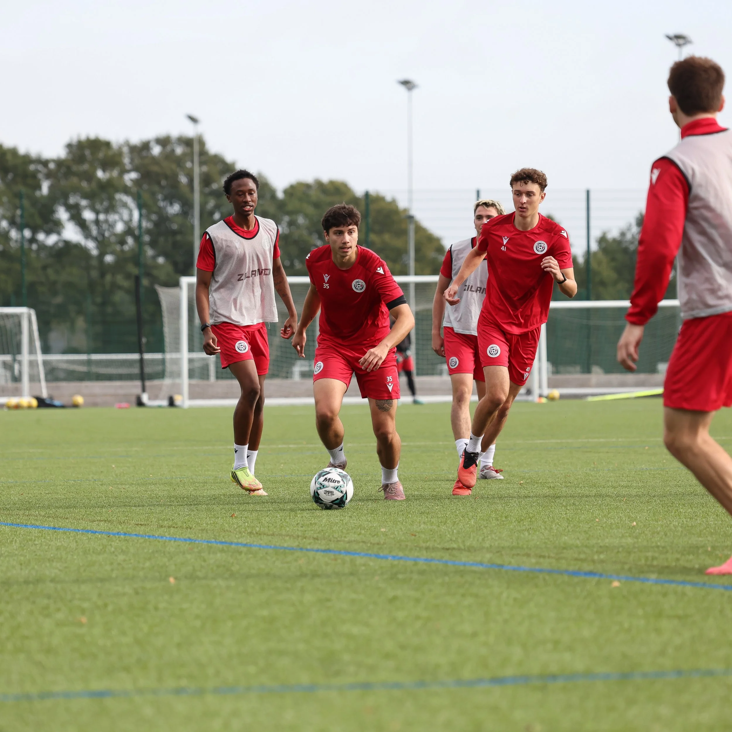 Capping the week off strong 💪⚽️

#collegesoccer #mensfootball #ukcollegesoccer
