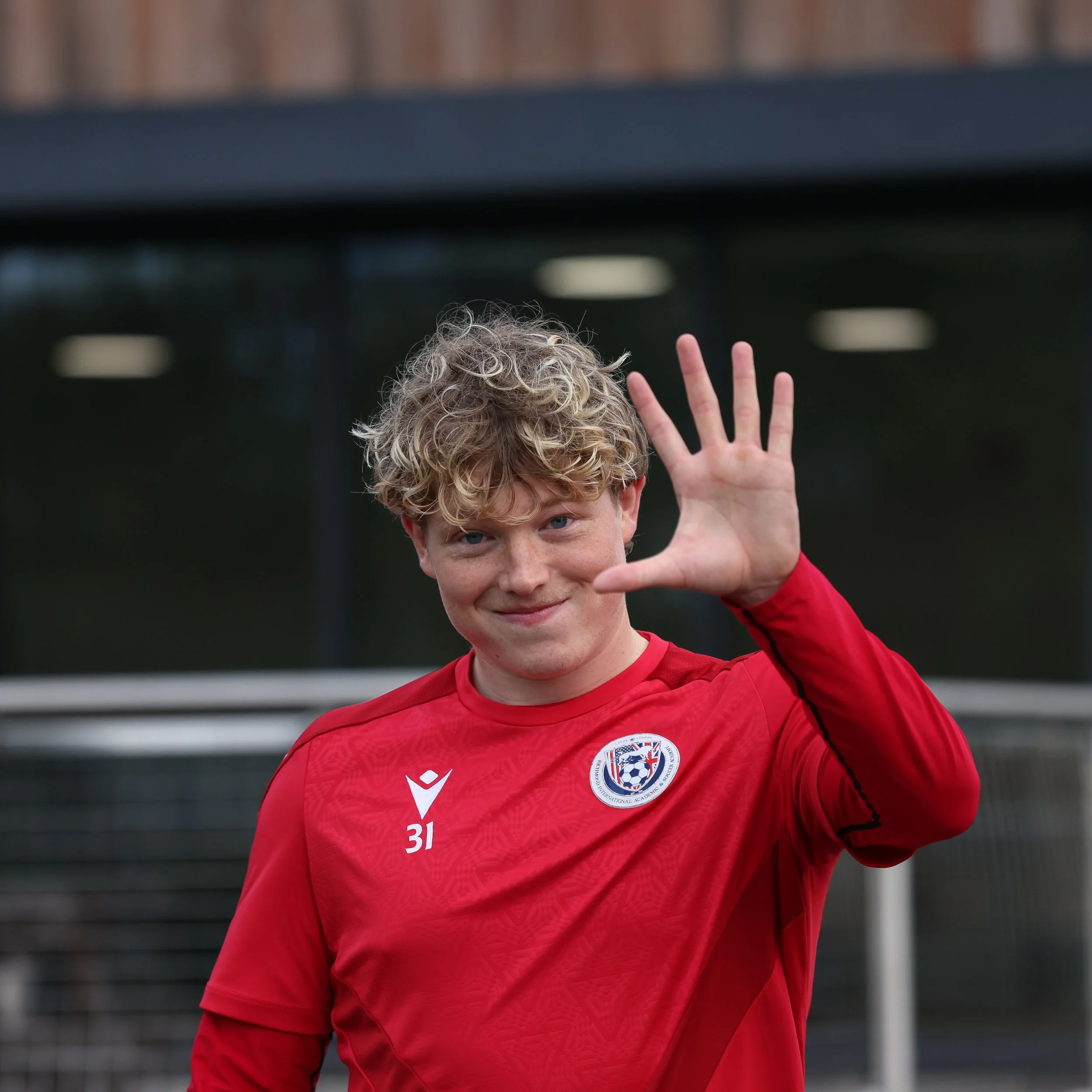 Friday work in the bank ⚽️📸

Another solid week wrapped up. Onto the next.

#FootballTraining #CollegeSoccer #FootballDevelopment #StudentAthlete #SoccerTraining