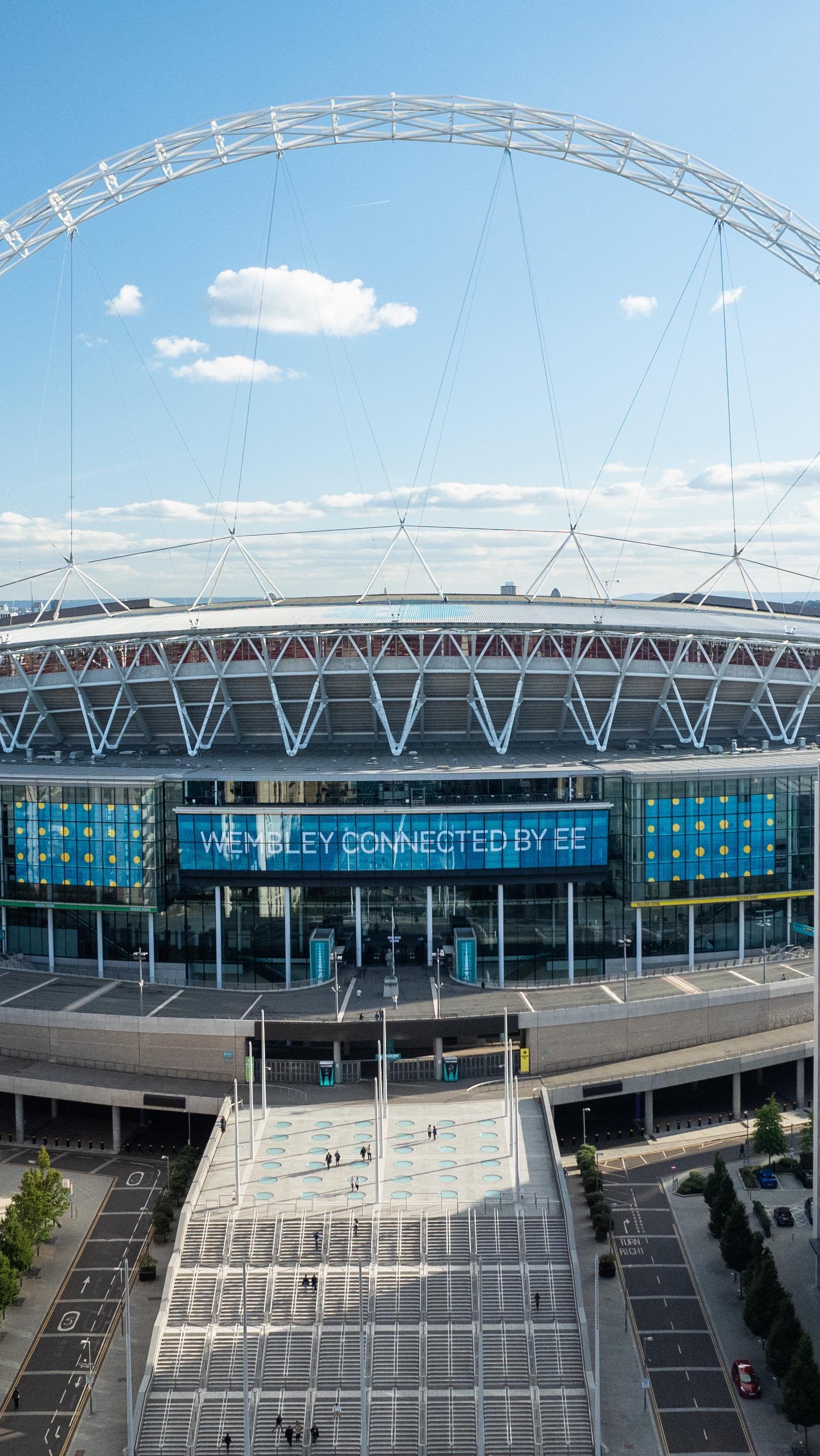 Drone footage, flying over Wembley Stadium🏟️ ⚽️
#drone #wembly #dronephotography