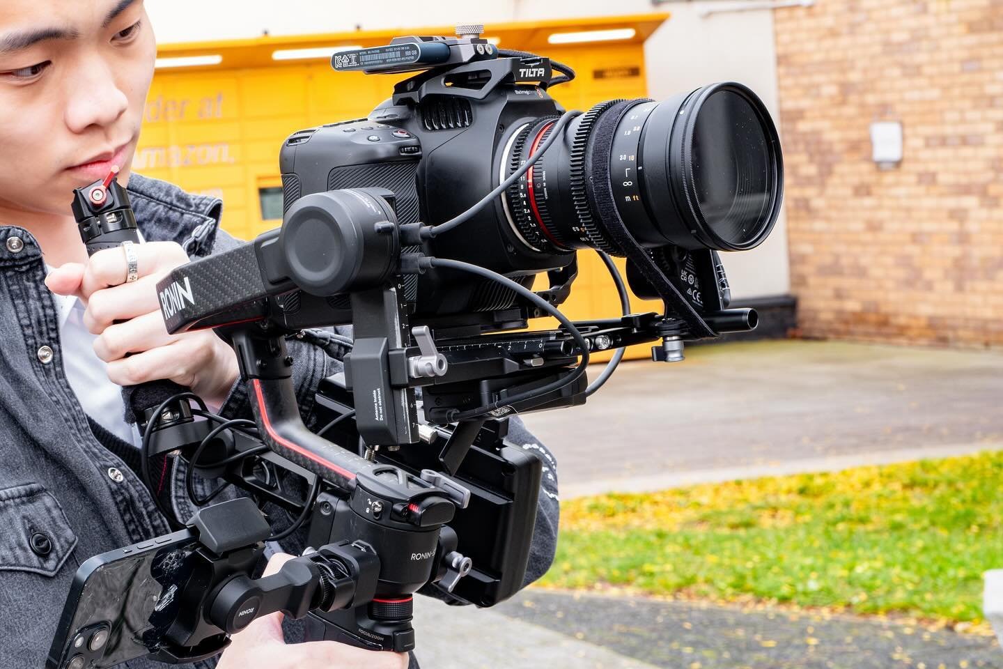 Experience 6k RAW image quality with our specialised video services