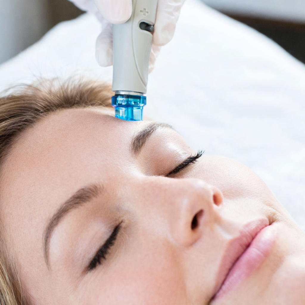 Lady enjoy hydrofacial treatment