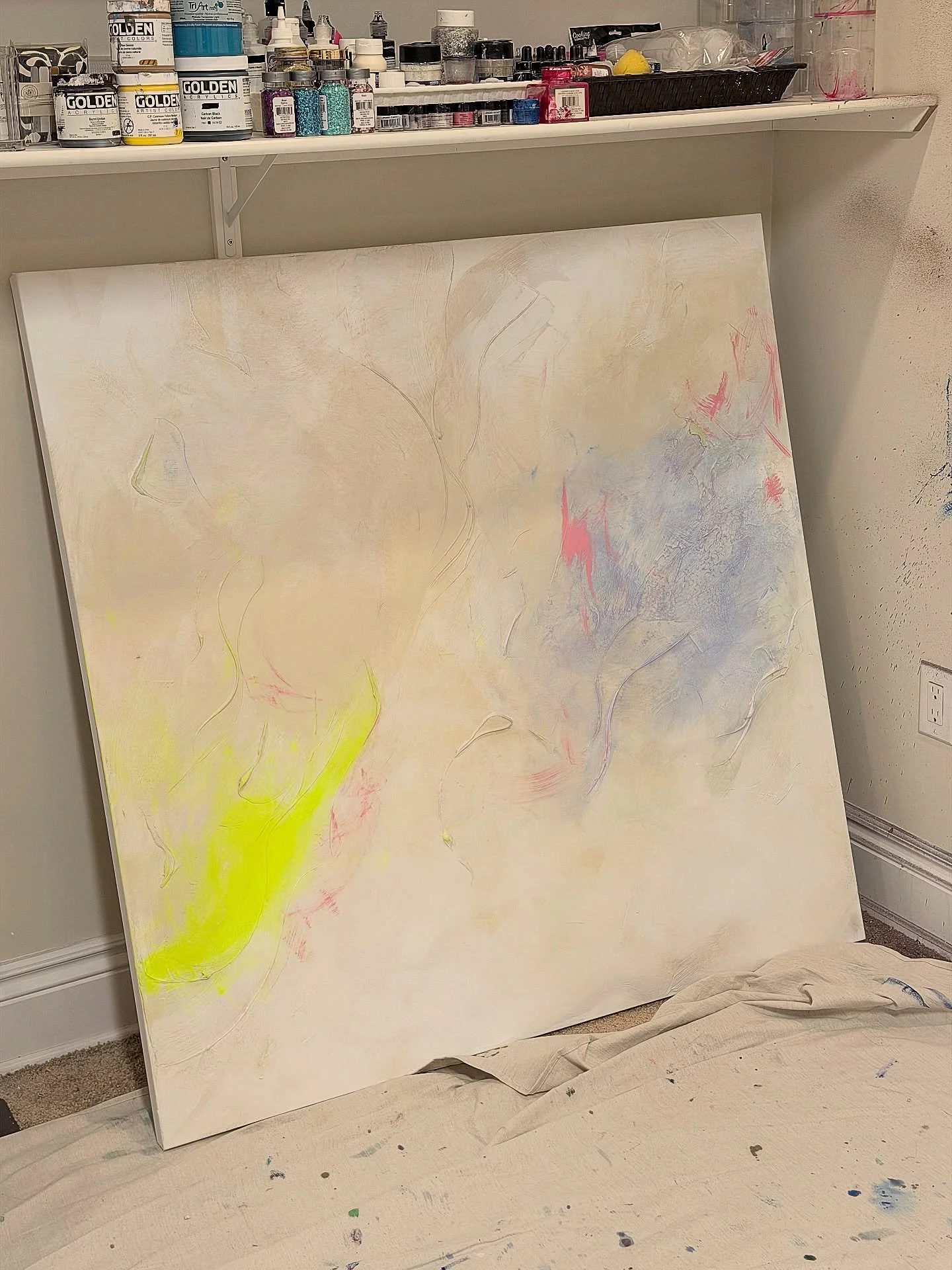 Life in the studio is a little overwhelming right now. My 4-year-old has been delivering fake food to my art room while I fast 😅

My mind is all over the place, diving into these difficult fabric pieces like burlap for this collection. And let me te