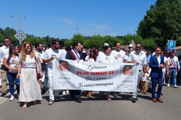 Marche blanche pour Lyhanna : plus jamais çà !