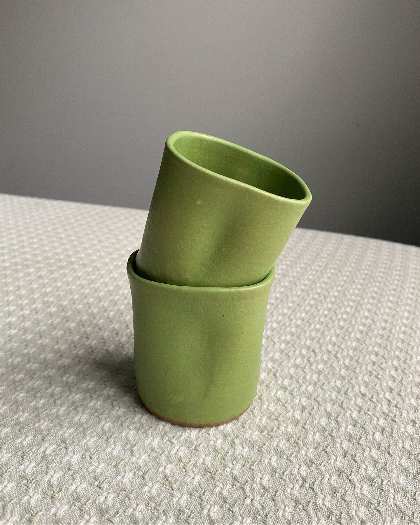 satin wavy cup