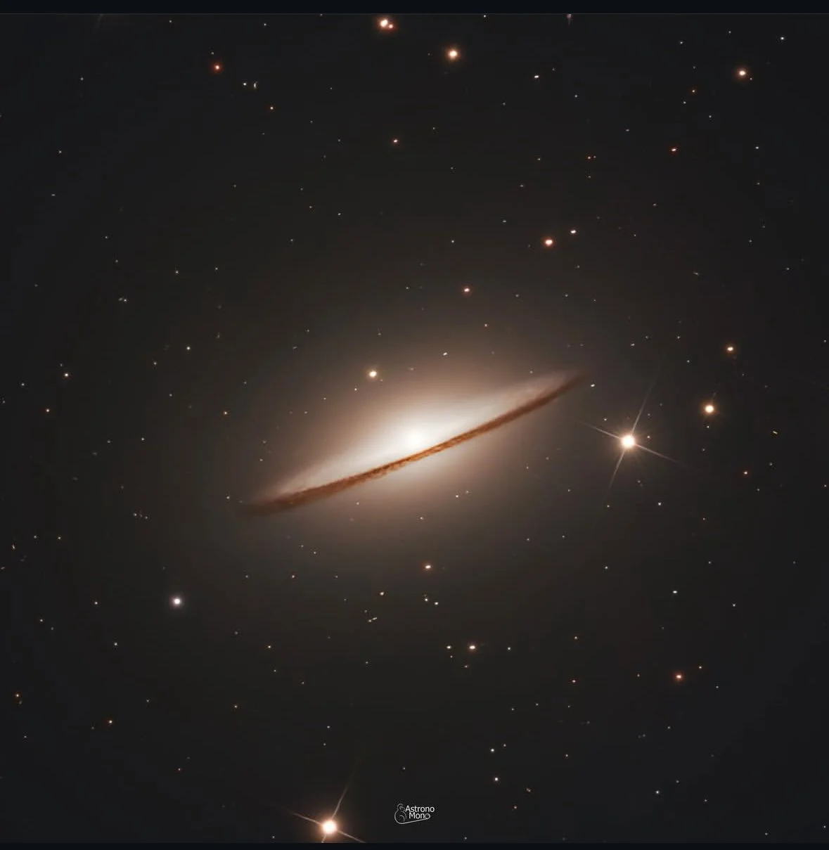 galgalaxia-sombrero-m104-astrofotografia