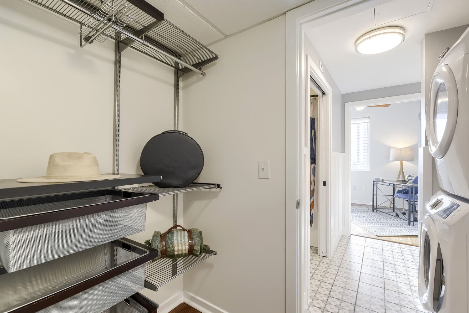 1475 Delgany St #608 - Web Quality - 021 - 21 Laundry Room.jpg