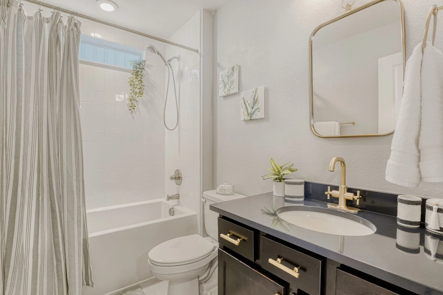 2826 S Fox Ct - Web Quality - 037 - 37 Bathroom.jpg