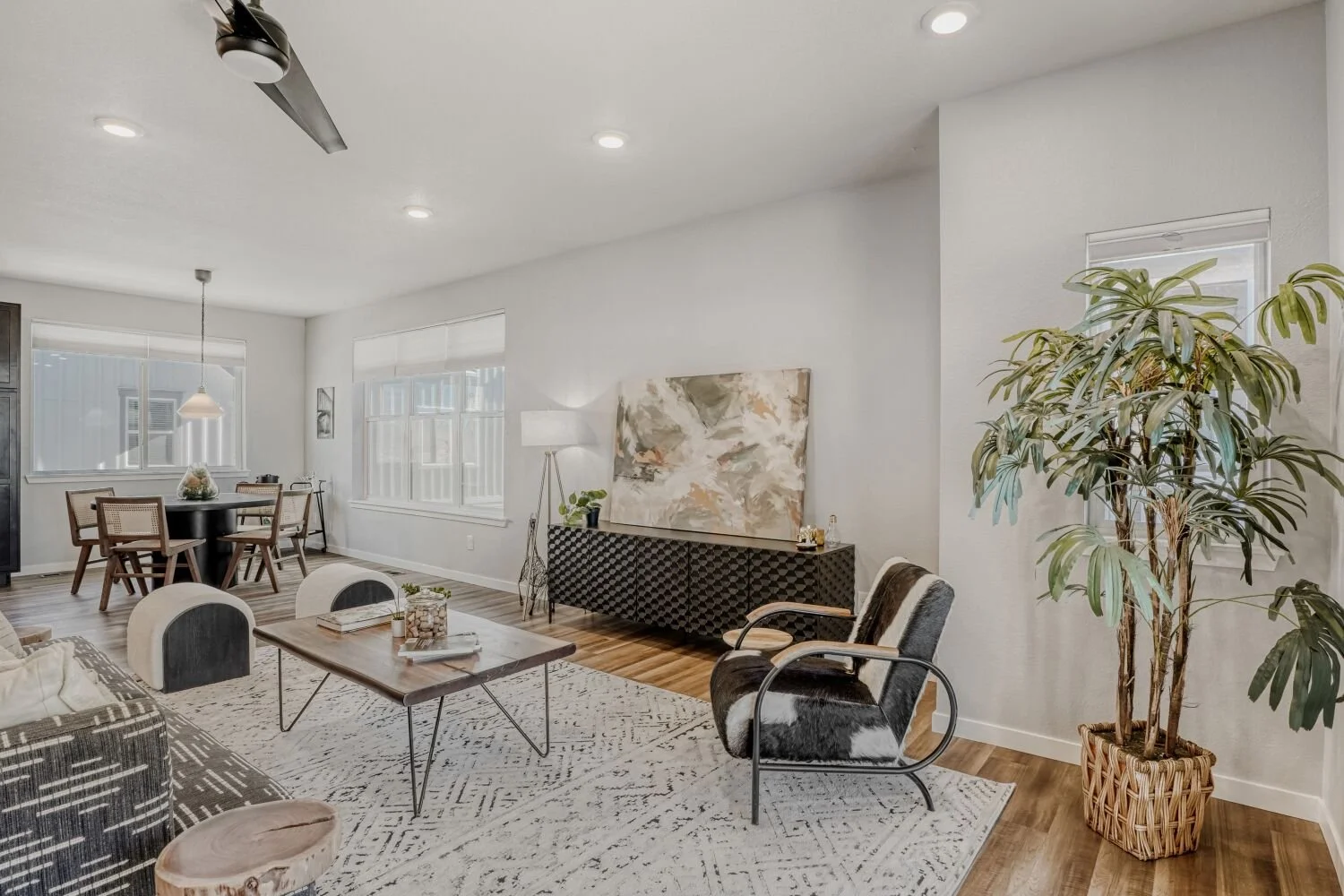 2826 S Fox Ct - Web Quality - 010 - 10 Living Room.jpg