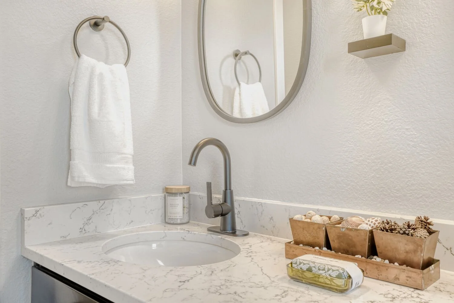 2826 S Fox Ct - Web Quality - 041 - 41 Bathroom.jpg