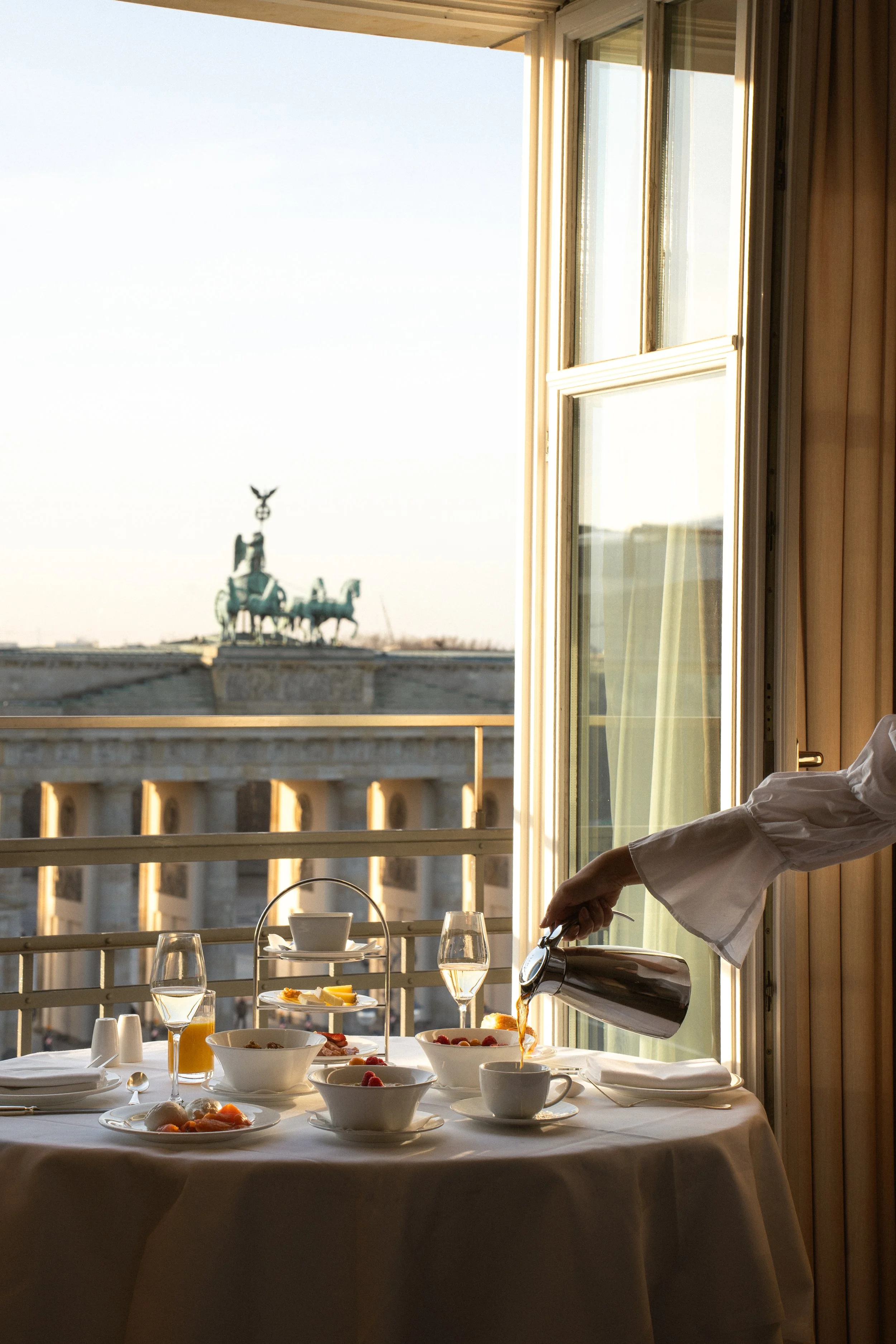©Marina Dietrich_Adlon_Breakfast1.jpg