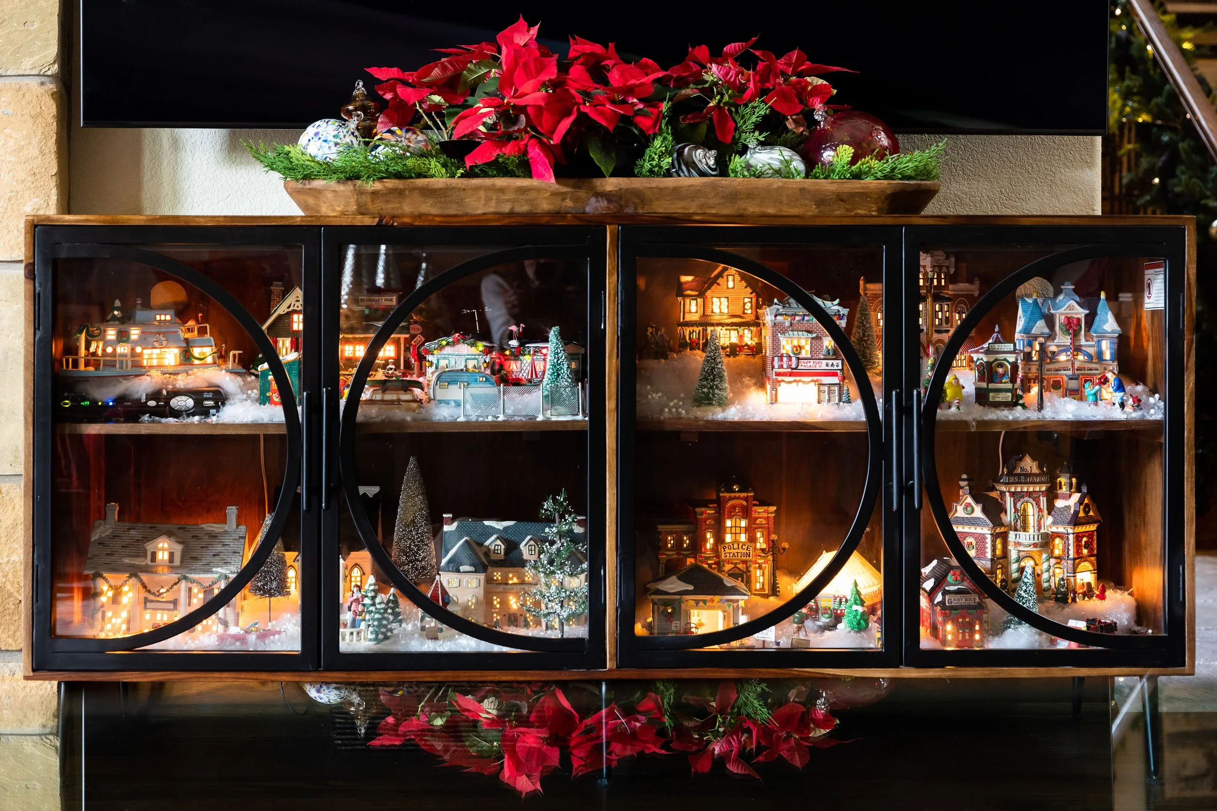 The Holiday Curators Delaneys Design Christmas 8.jpg