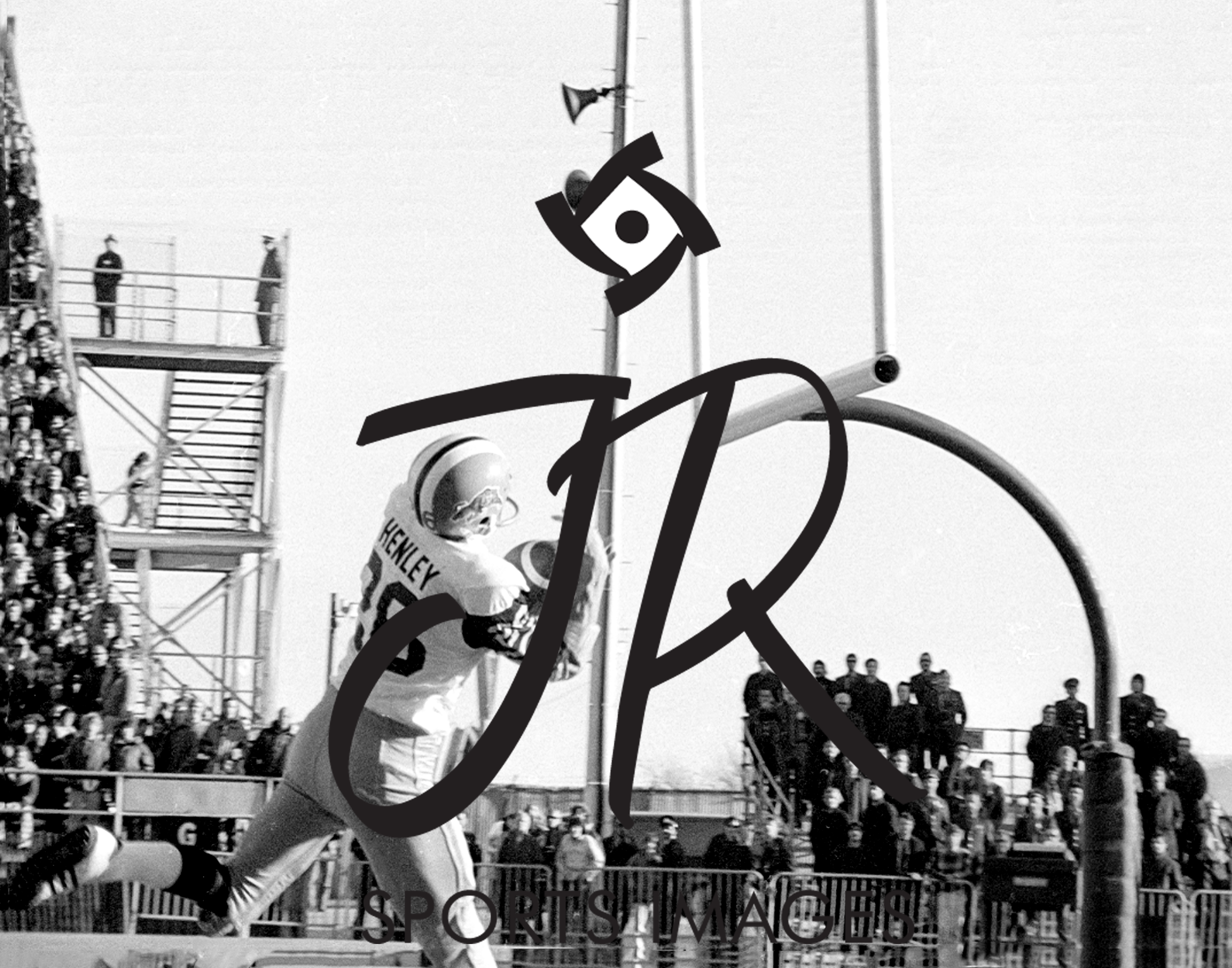 GARNEY HENLEY WITH THE CFL HAMILTON TIGER CATS