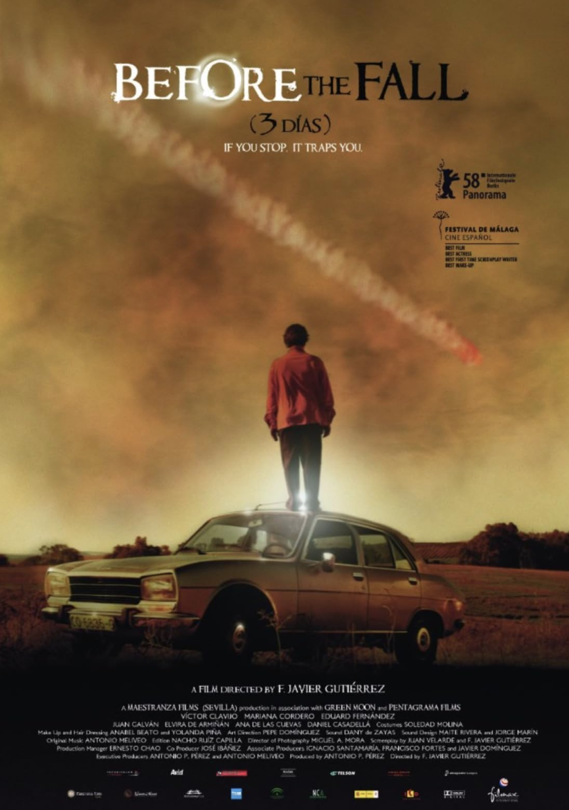 Póster de la película 'Before the Fall', mostrando un niño de espaldas parado en un coche en un paisaje desolado con un cielo oscuro y presencia de humo o nube de tormenta.