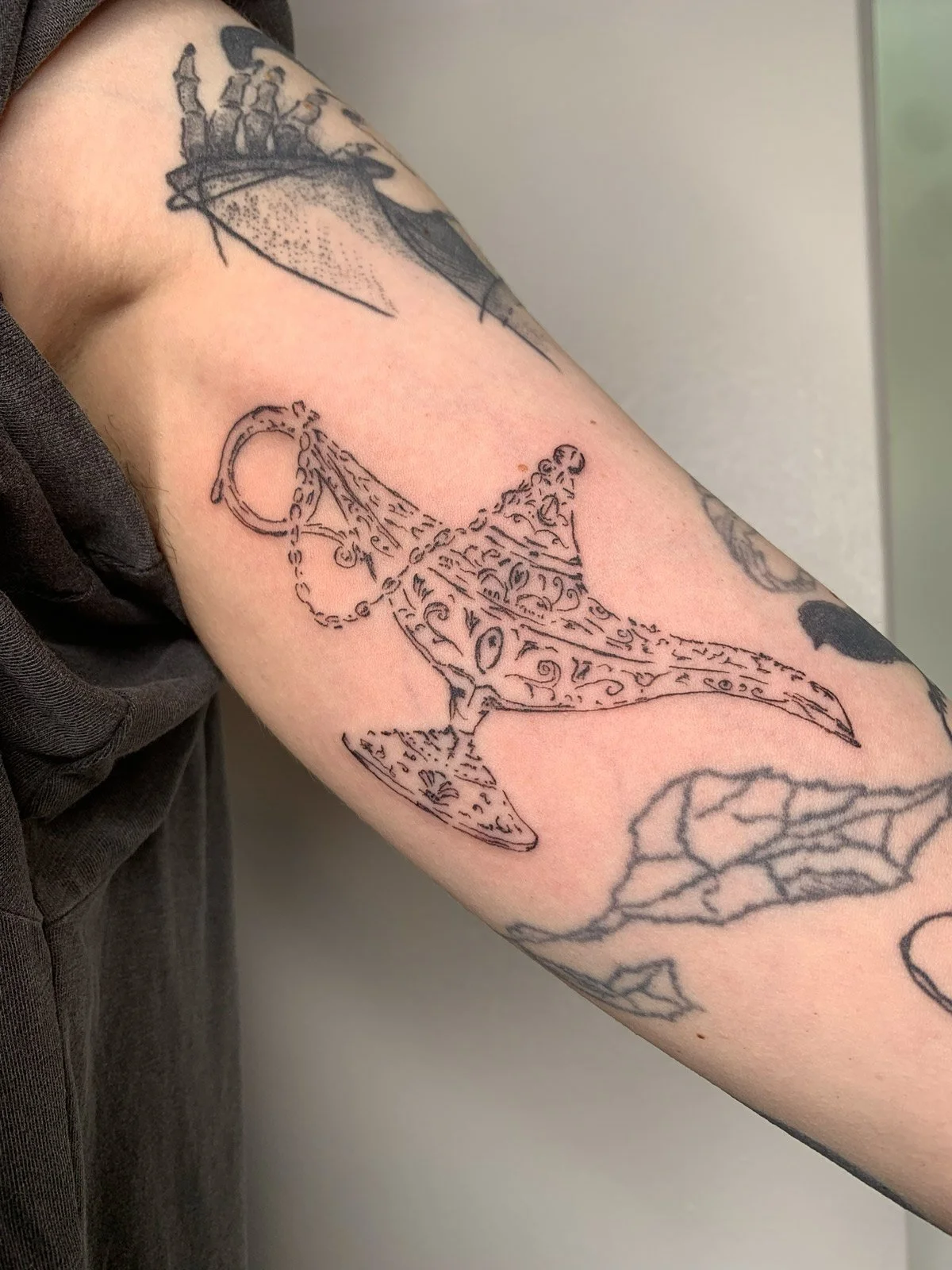 Victoria_biscuitsandbunnies_Tattoo_Wien_Wunderlampe_IMG_8993.jpg
