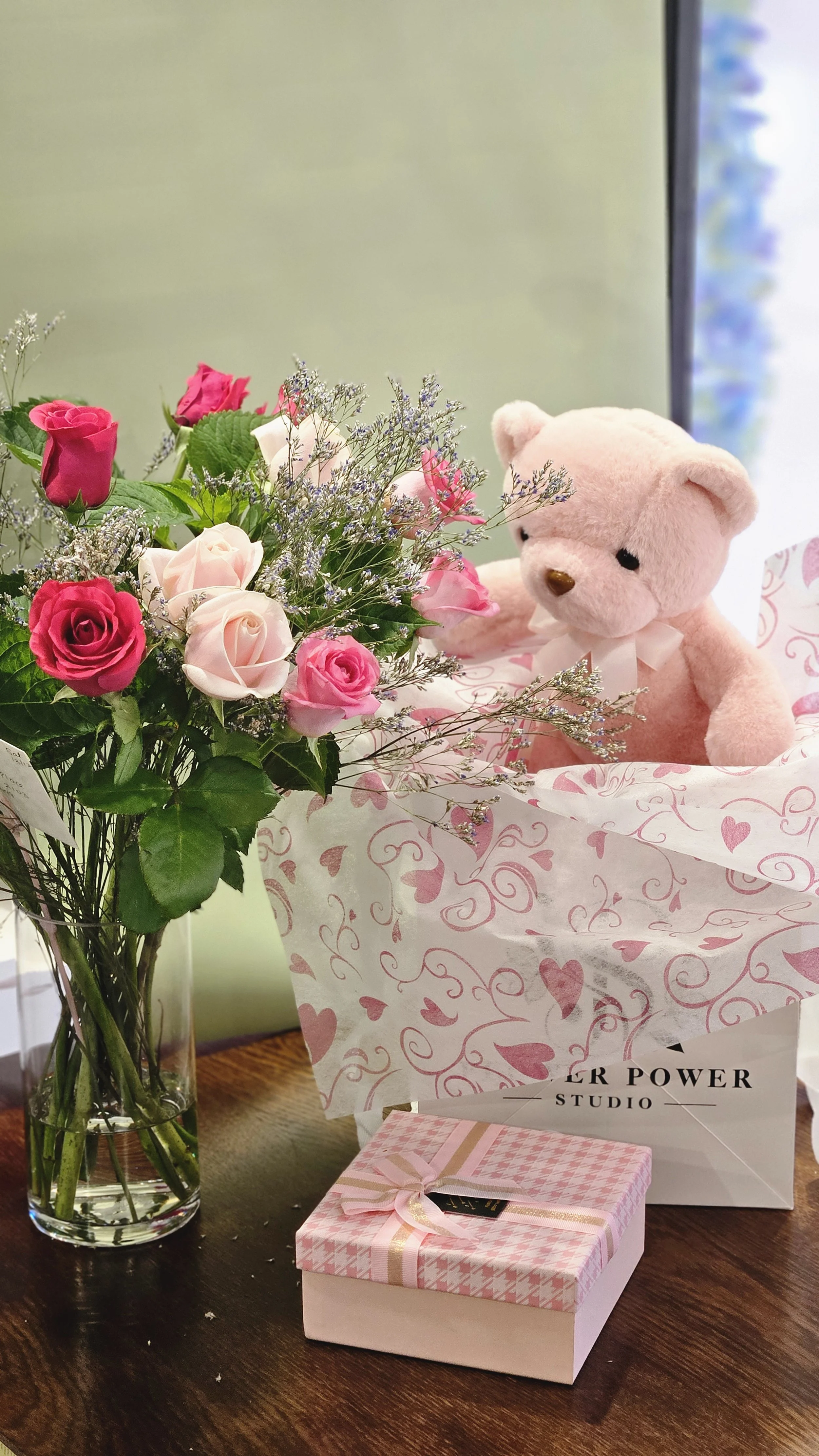 red hot pink and soft pink vase arrangement.jpg
