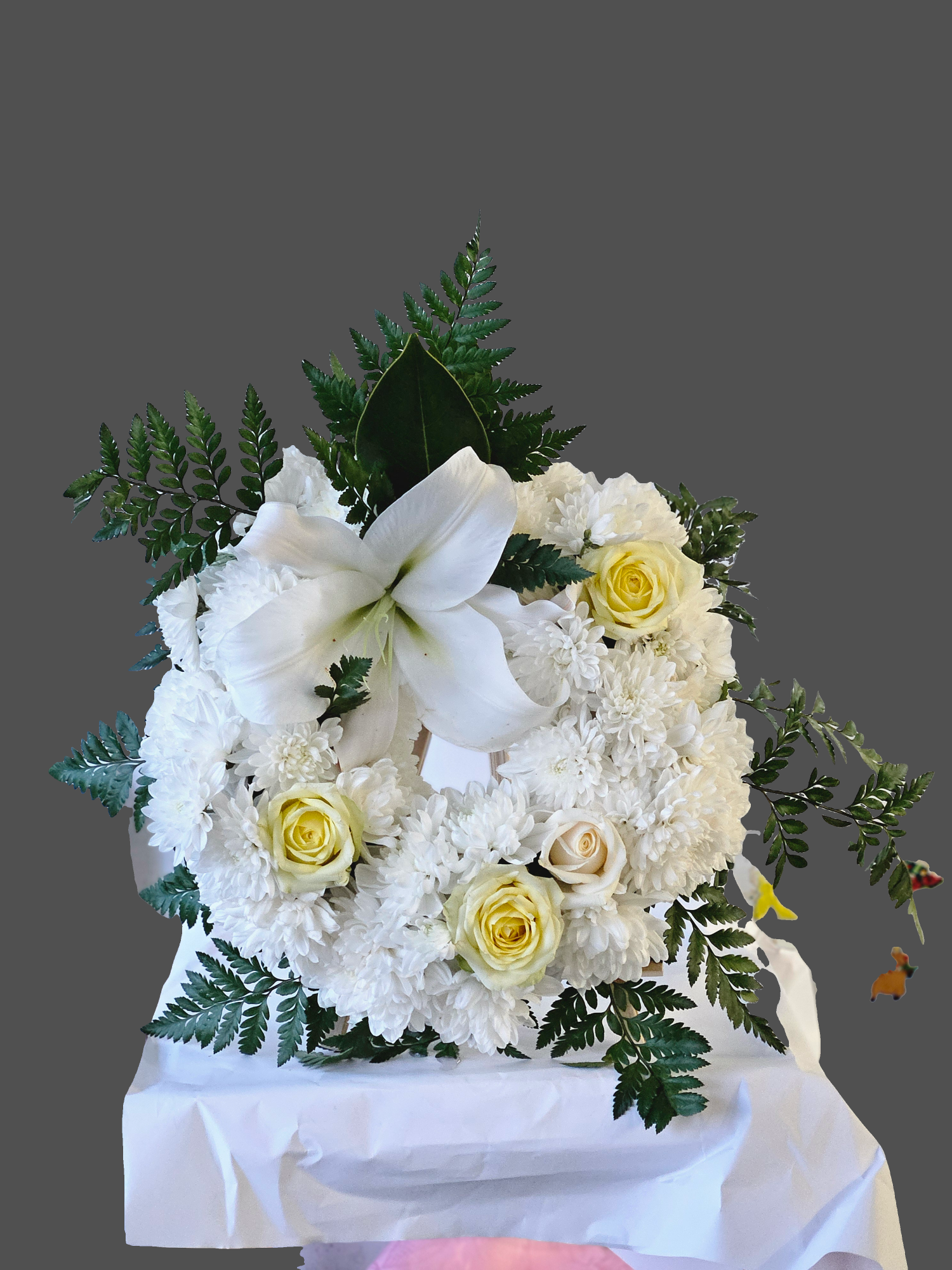 ALL WHITE WREATH1.png
