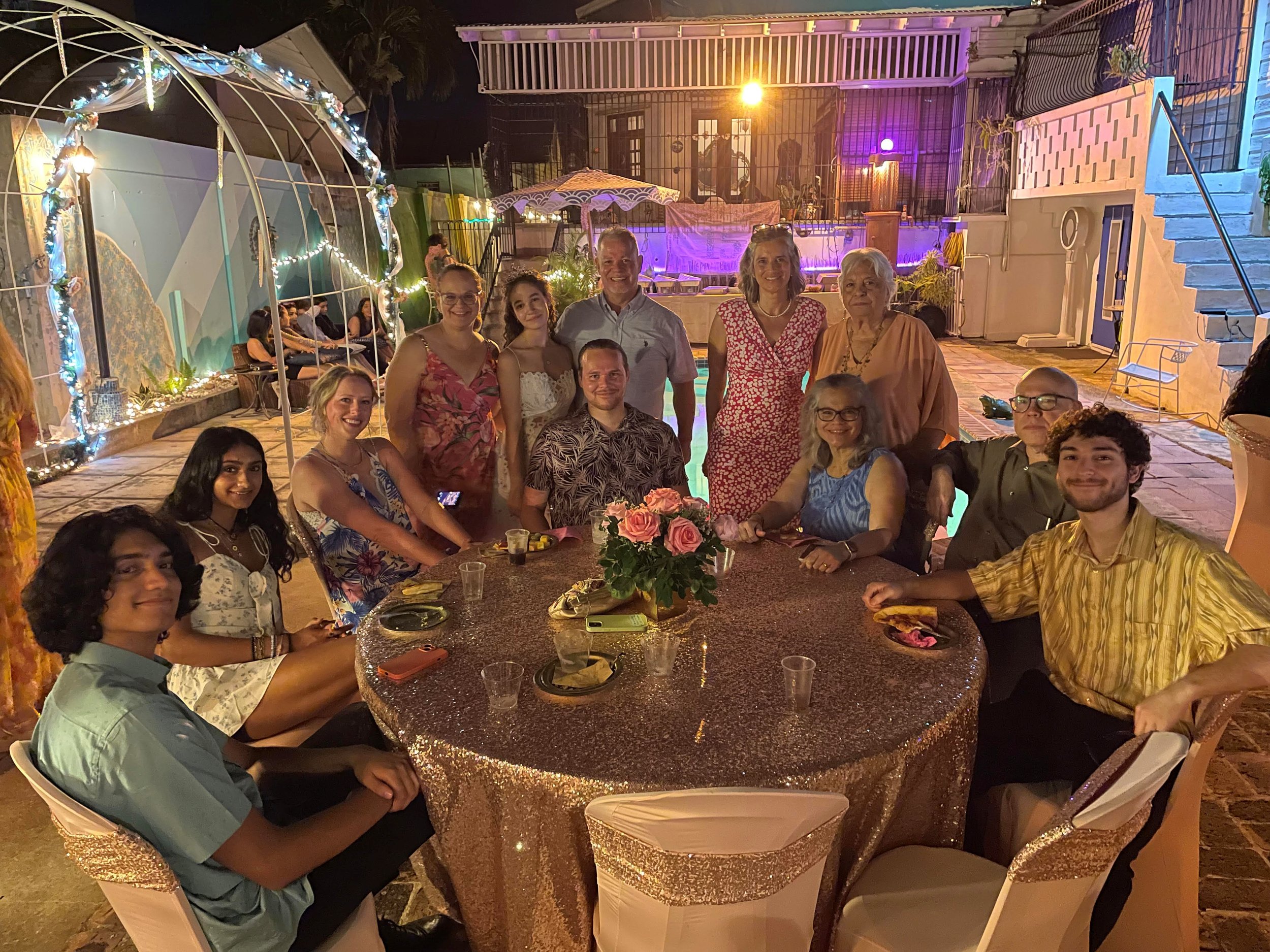 Sitting: Rafael, Maya, Haley, Ismael, Ana Tere, Cesar, Gabriel; Standing: Sonia, Ana Beatriz, John John, Raquel, Tere, 2024