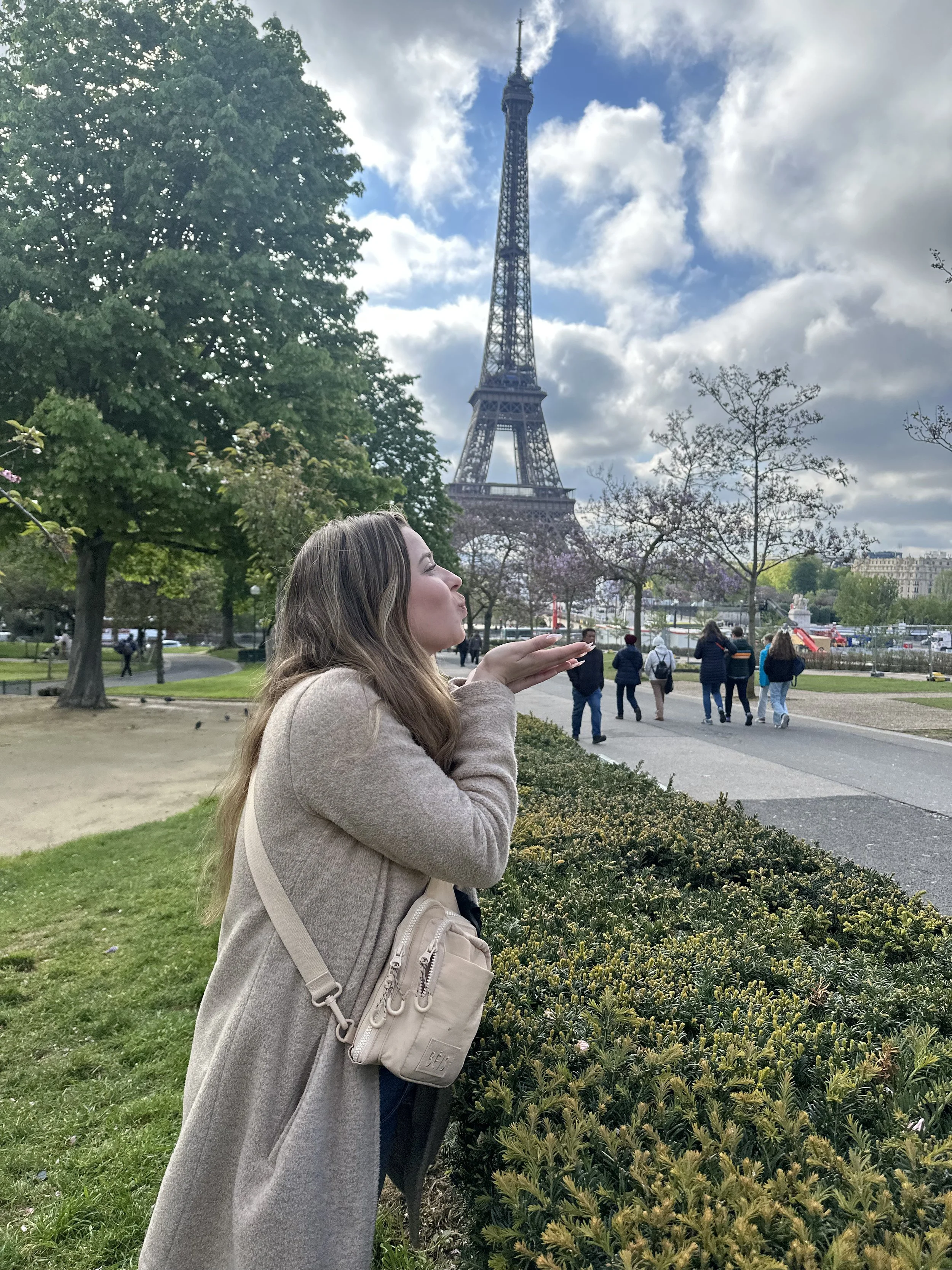 The art of leaving your heart everywhere