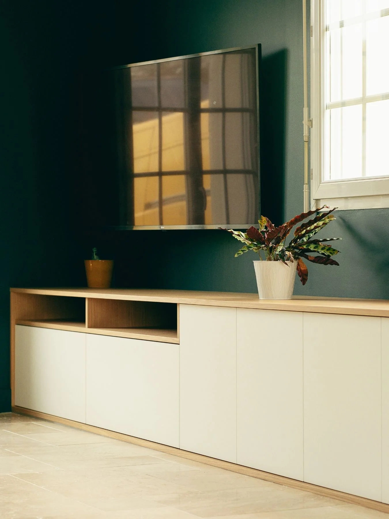 Meuble TV design et contemporain dans un salon