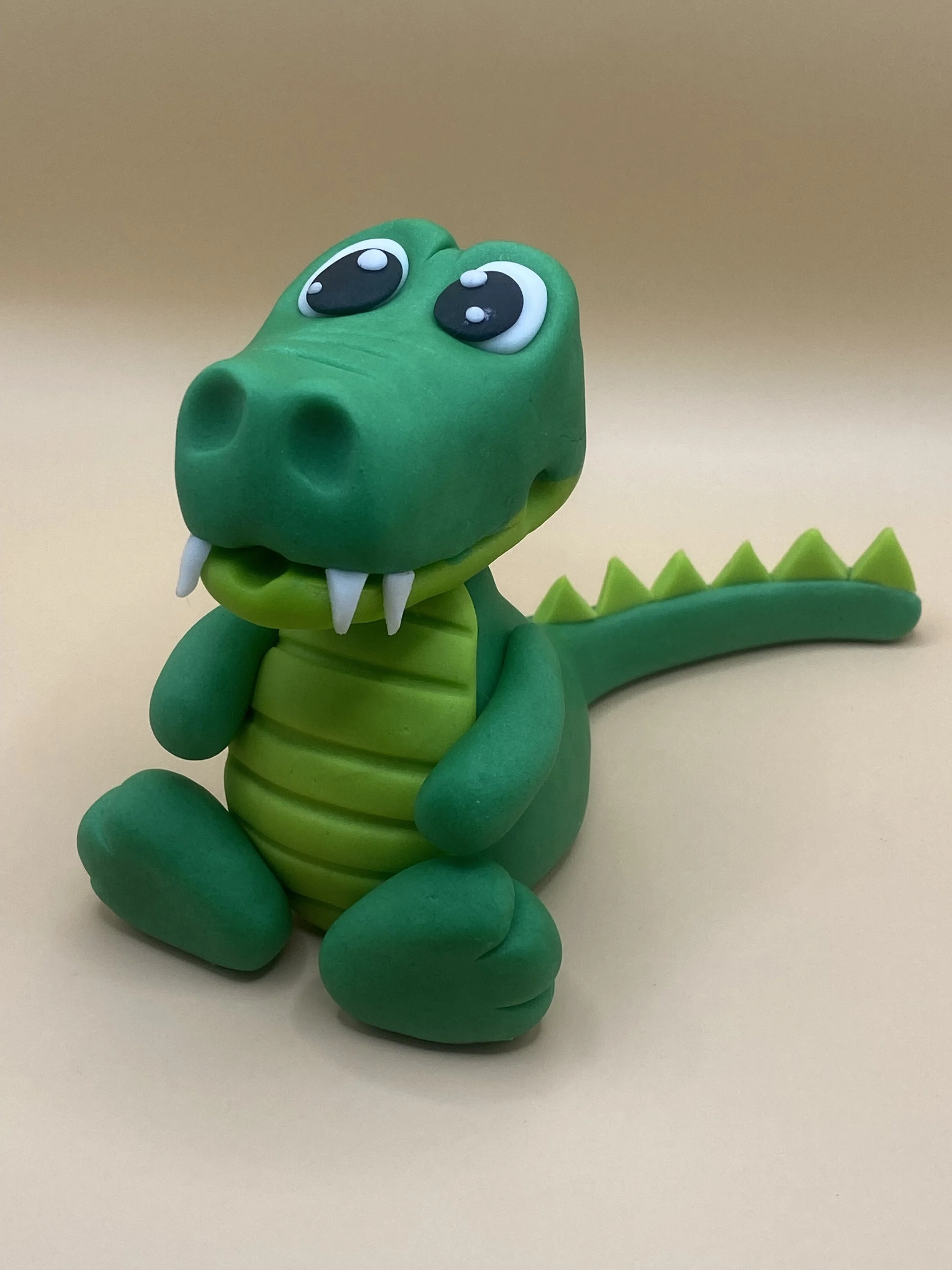 crocodile, croc, croc cake topper, saracino, fondant crocodile, croc cake, birthdays, birthday cake, birthday ideas