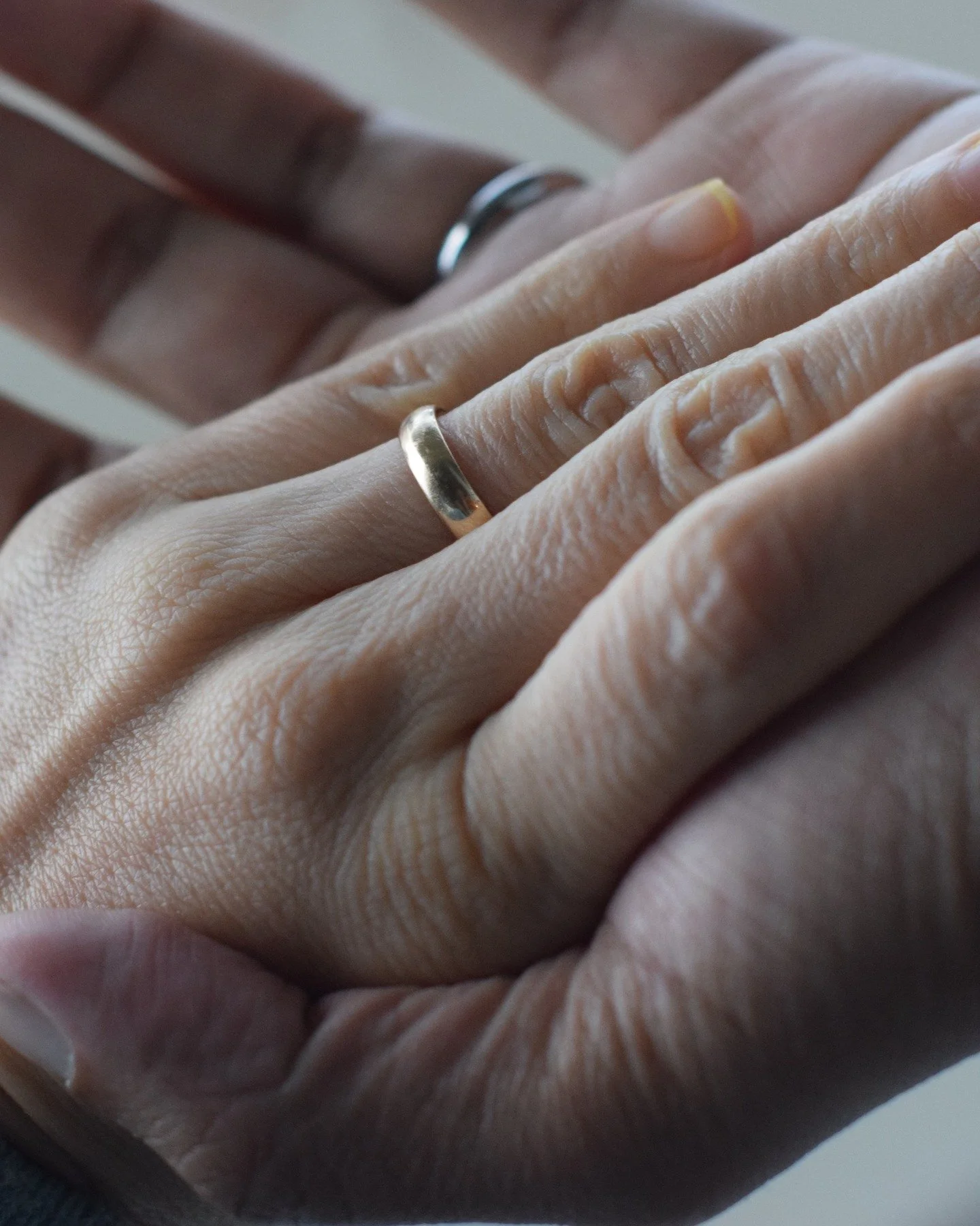 [Leaving my marriage]

I&rsquo;ve only been married for two years. But these were very beautiful years. Through marriage, I was able to tend to the rest of my life, finally.
There is a sweet relaxation that happens in marriage. When there is a stable