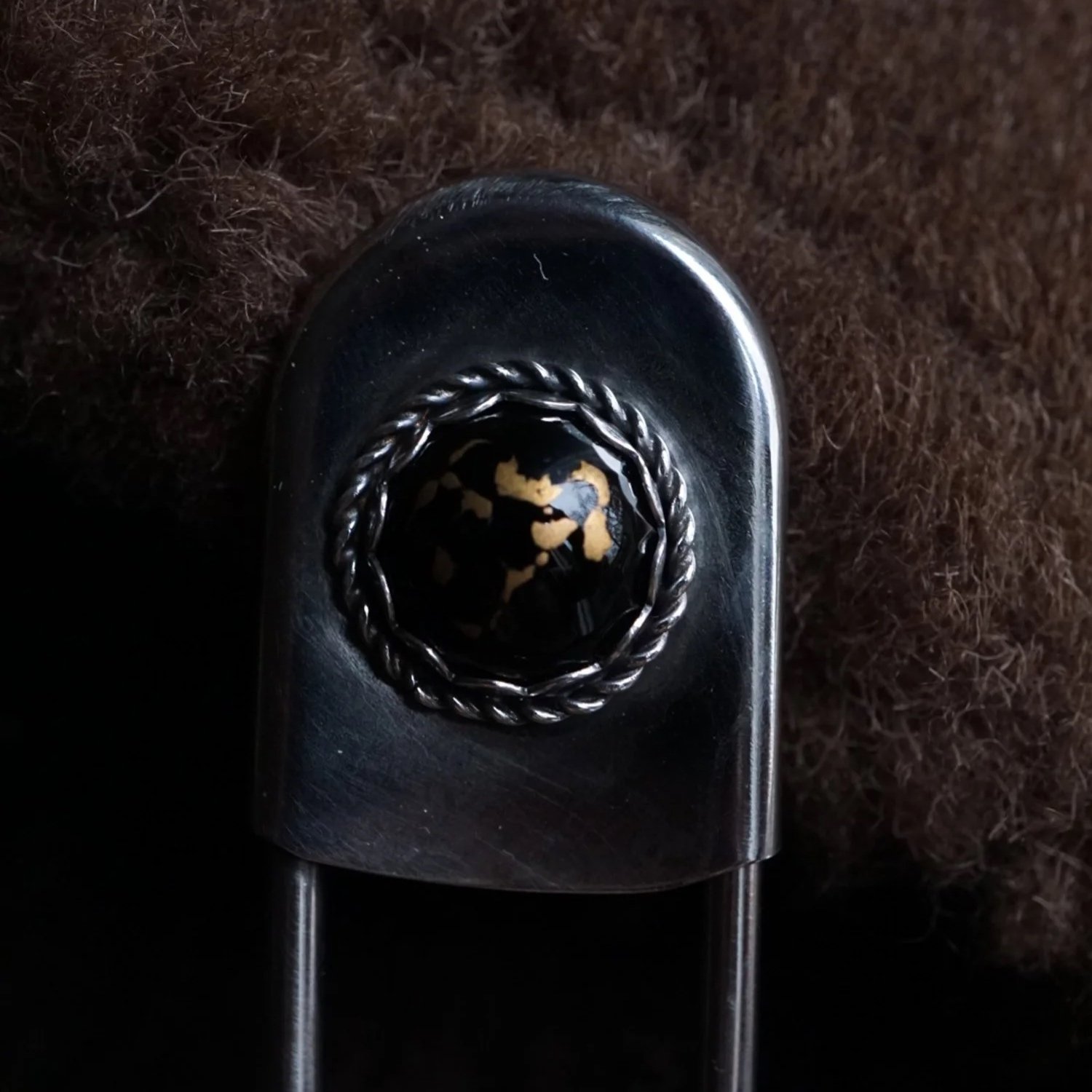 Black & gold jumbo safety pin