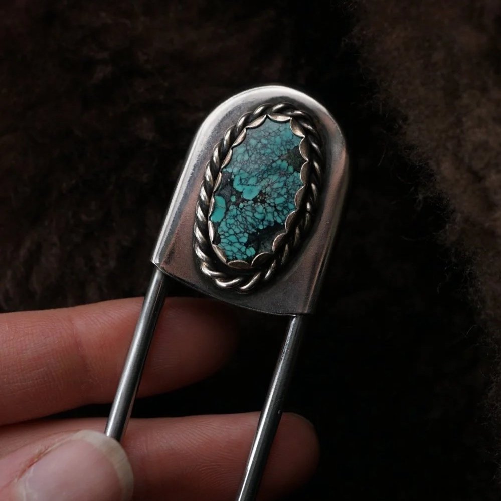 Turquoise jumbo safety pin