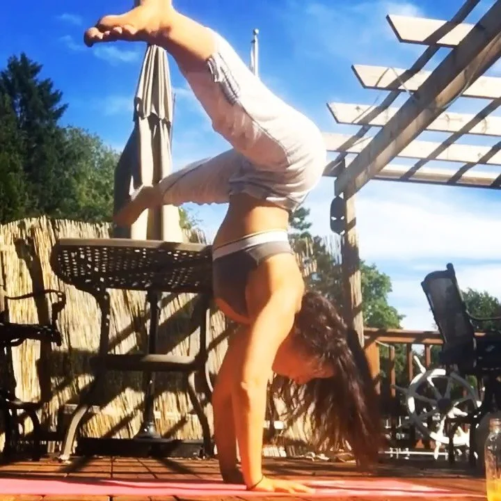 Had to hop on this trend 😭😭 2016: I stopped asking for permission&hellip; and I started choosing myself fr fr!!!!!✨

When my boss wouldn&rsquo;t let me leave for the 6-week Europe trip I already had booked (solo, across the world, on a tour group)&