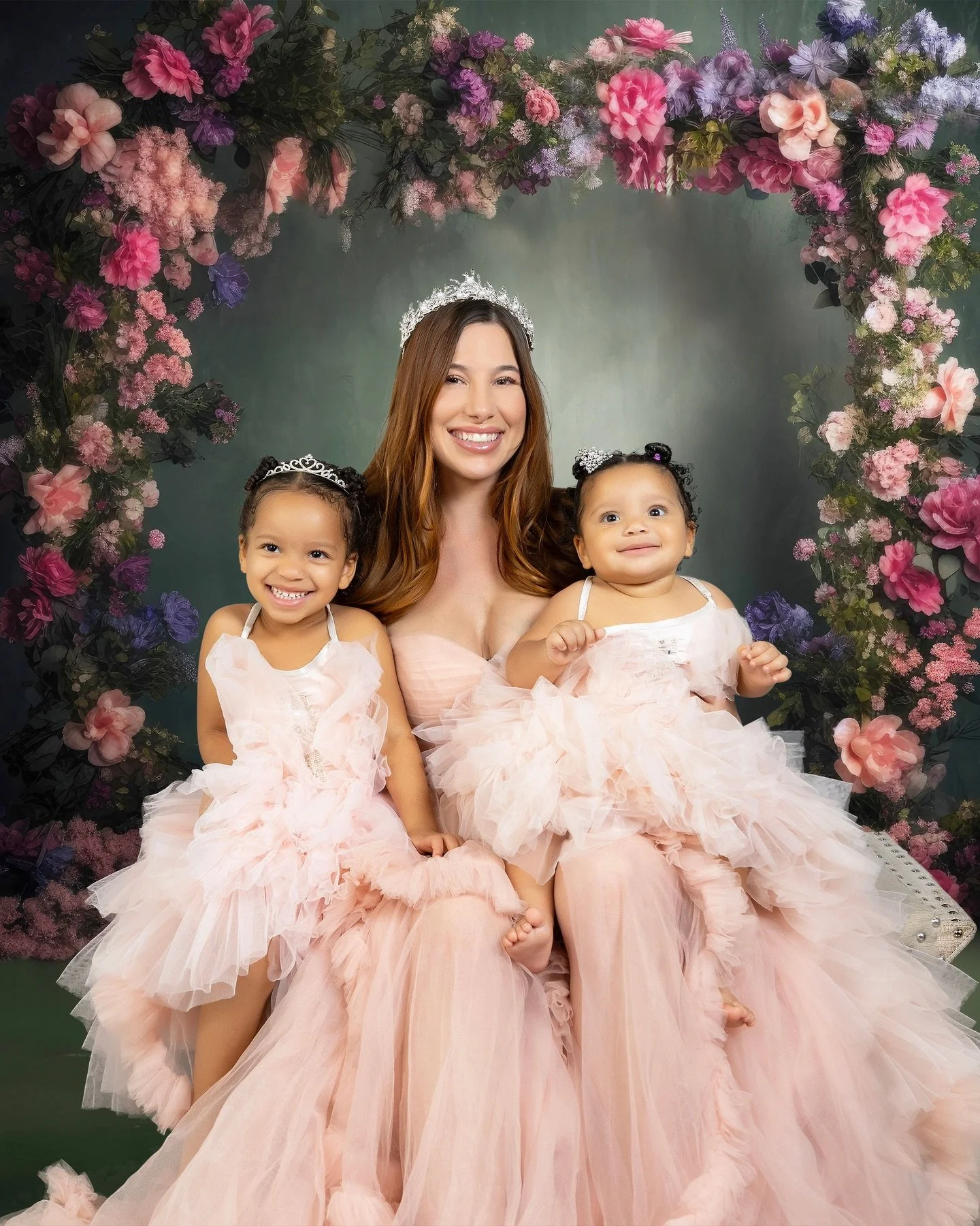 Another year around the sun 🎂✨
This past year was a deep inner growth year for me&hellip; a year of questioning everything, peeling back layers, and ultimately re-devoting my life to peace, happiness, and what truly matters.

These girls are my abso