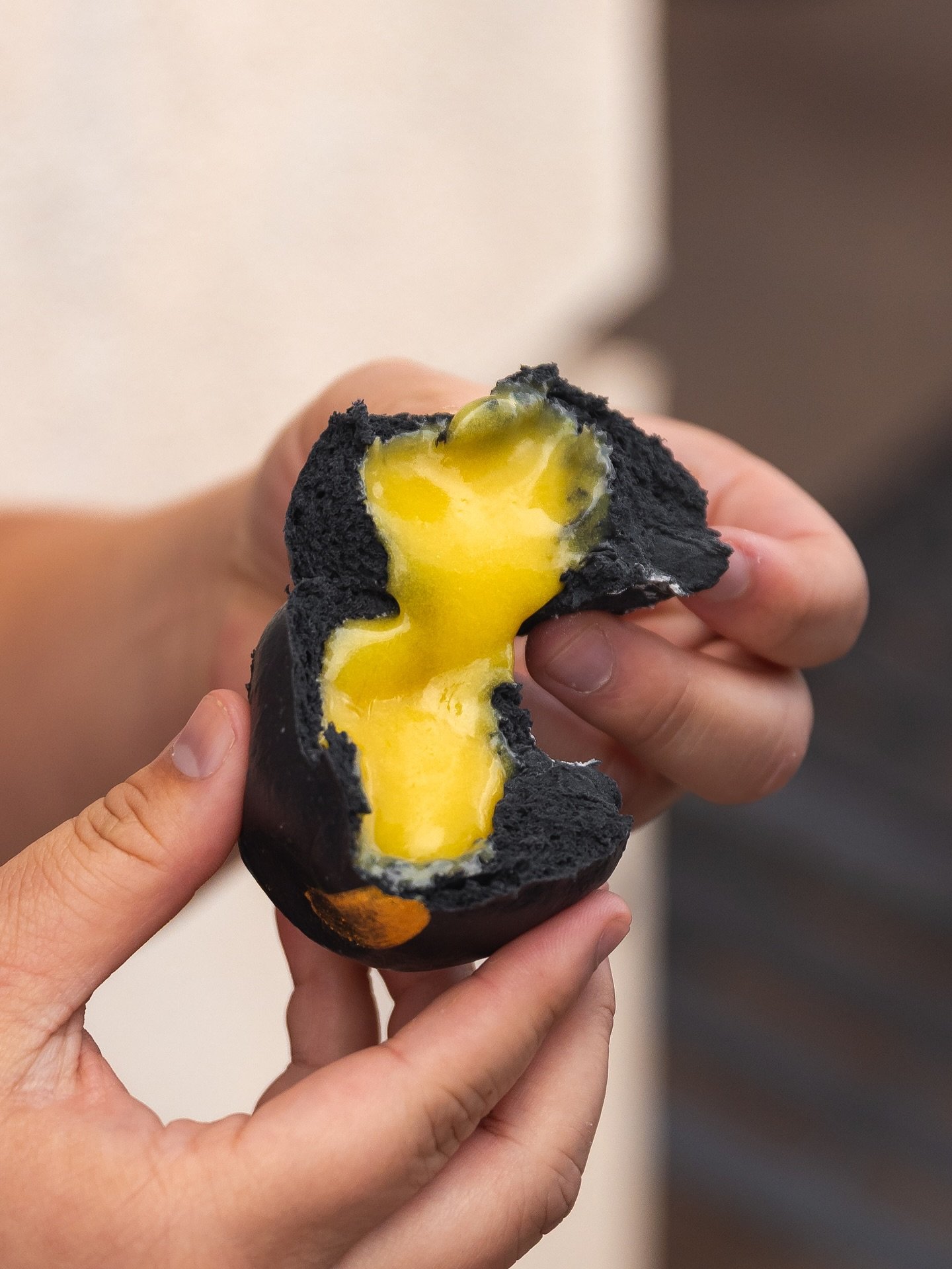 Say hello to our Black Custard Bao&mdash;sweet, creamy, and dangerously good. Order now or stop by in-store 🍮

#ocfood #ocfoodie #orangecounty #bakery #pastries #sweets #vietnamesedessert #vietnamese