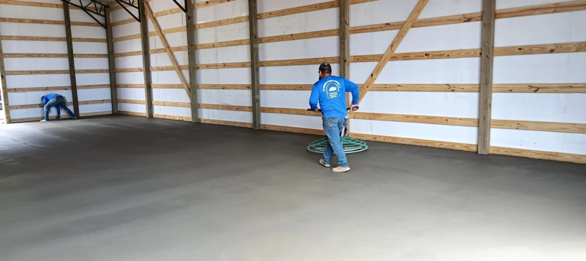 Operating trowel machine