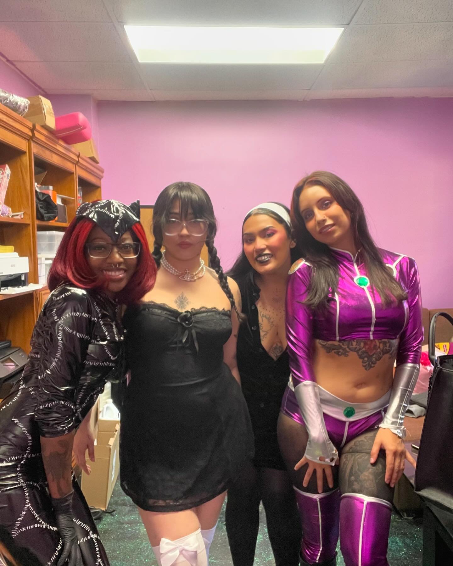 🖤Ghouls just wanna have fun 🖤
Happy Halloween ✨