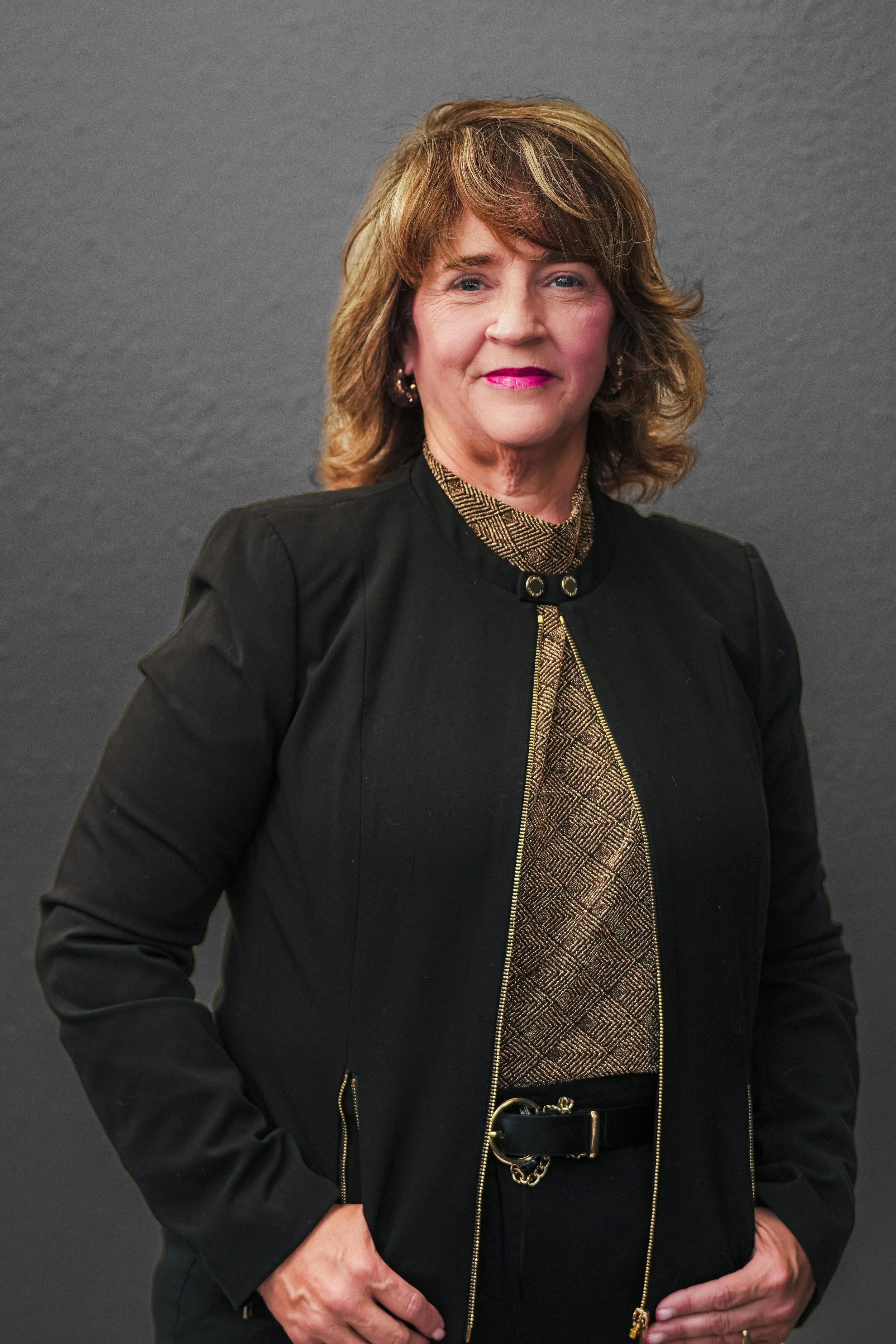 Kristi Headshots-25.jpg