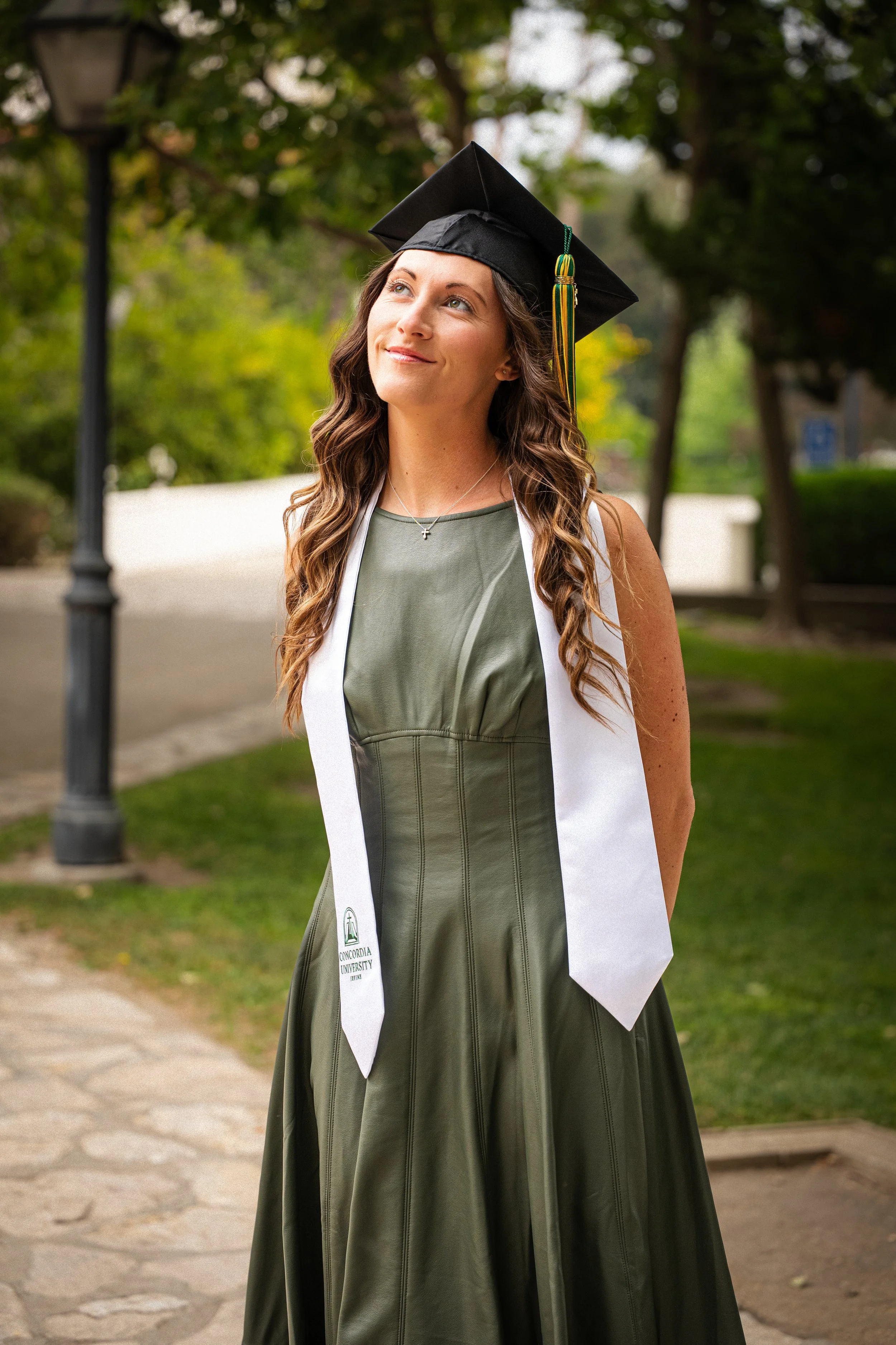 Bannah Grad-48.jpg