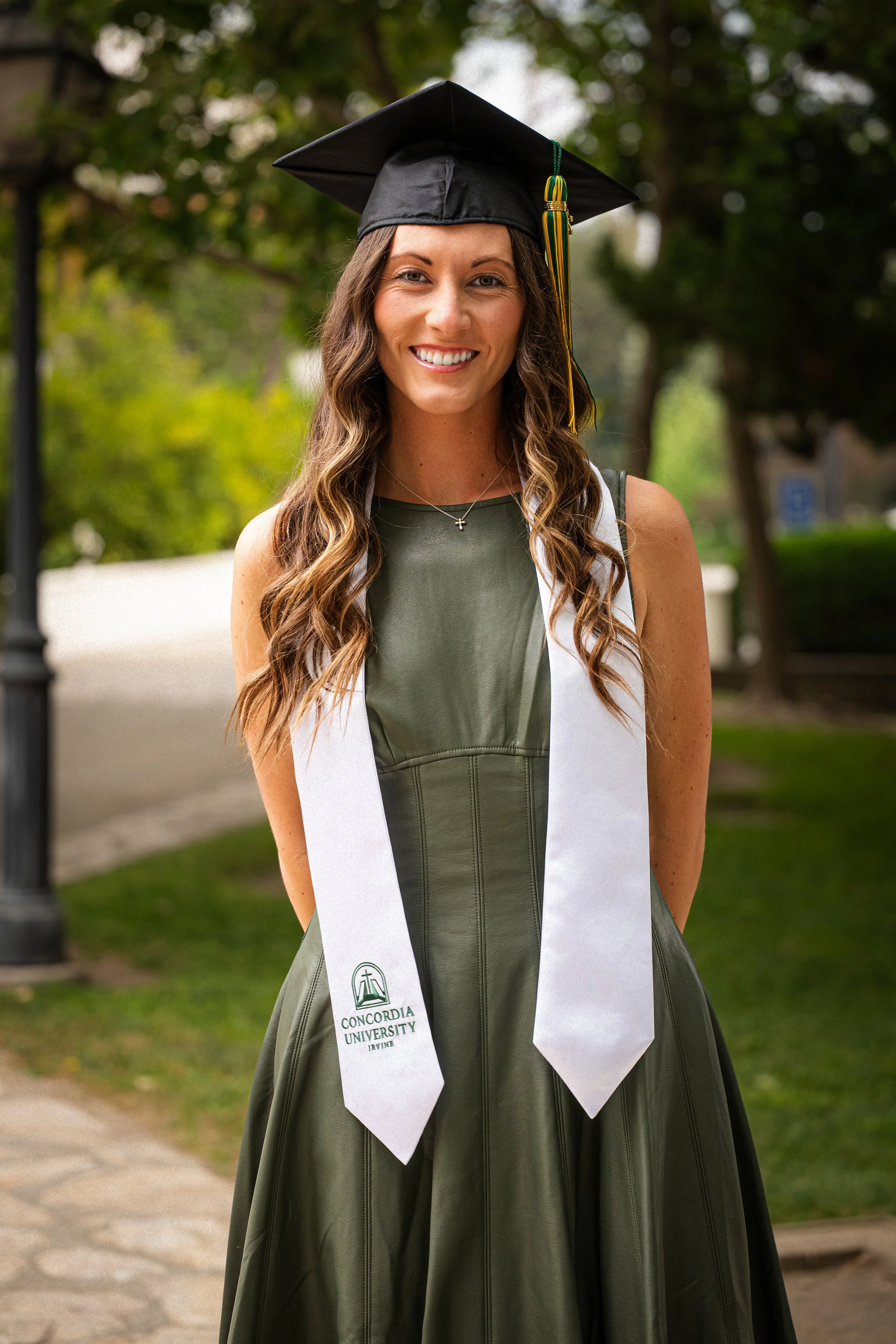 Bannah Grad-47.jpg