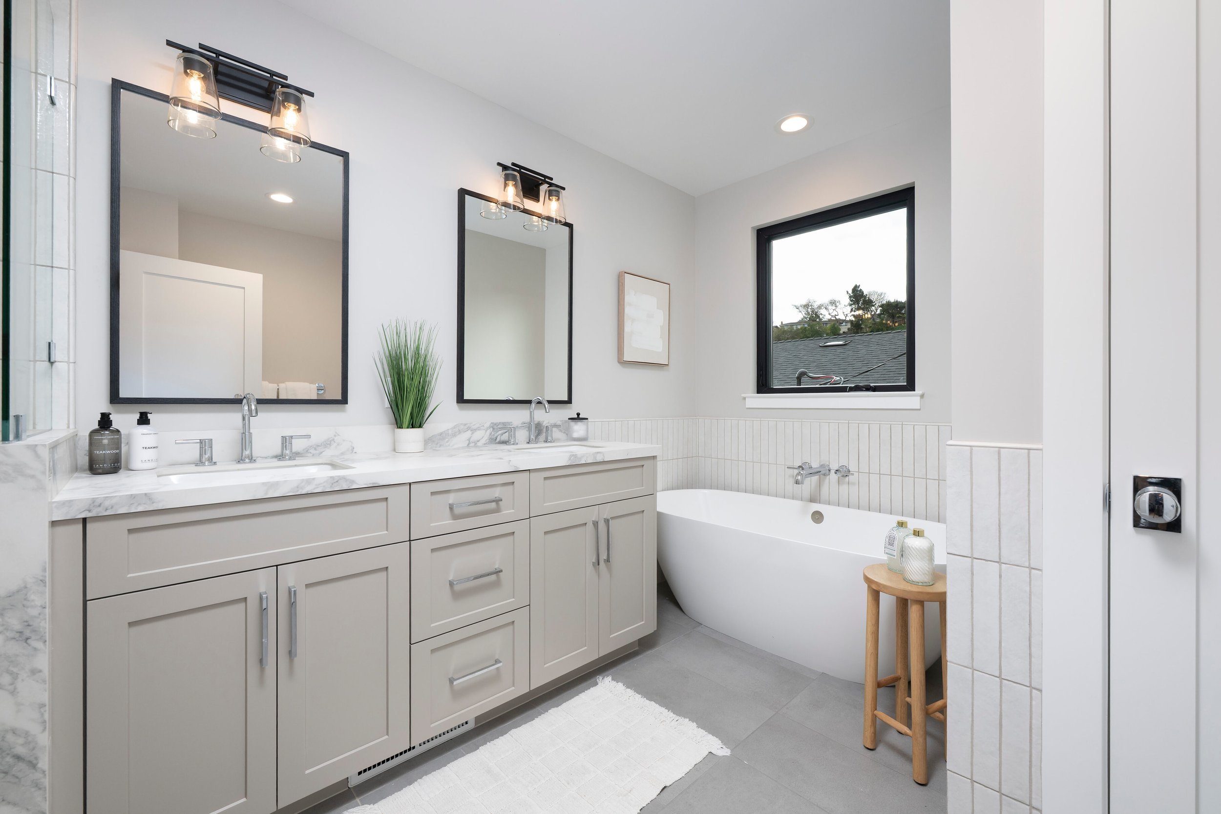 2080 Arroyo Ave San Carlos CA-print-026-033-Primary Bathroom-4200x2800-300dpi.jpg