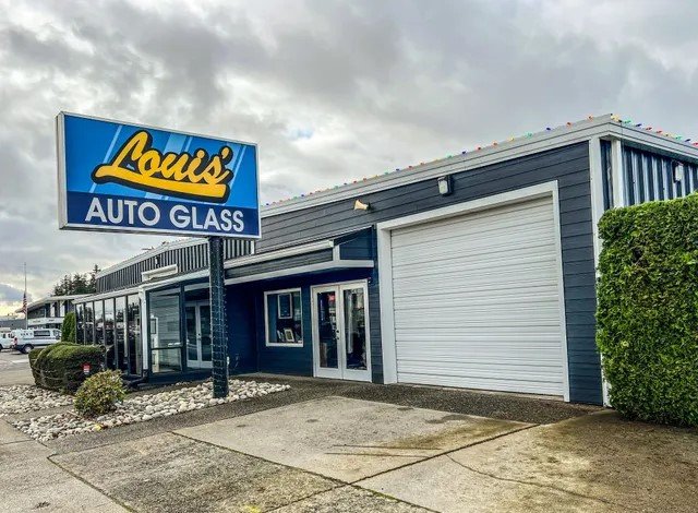 Lynden Louis auto glass.jpeg