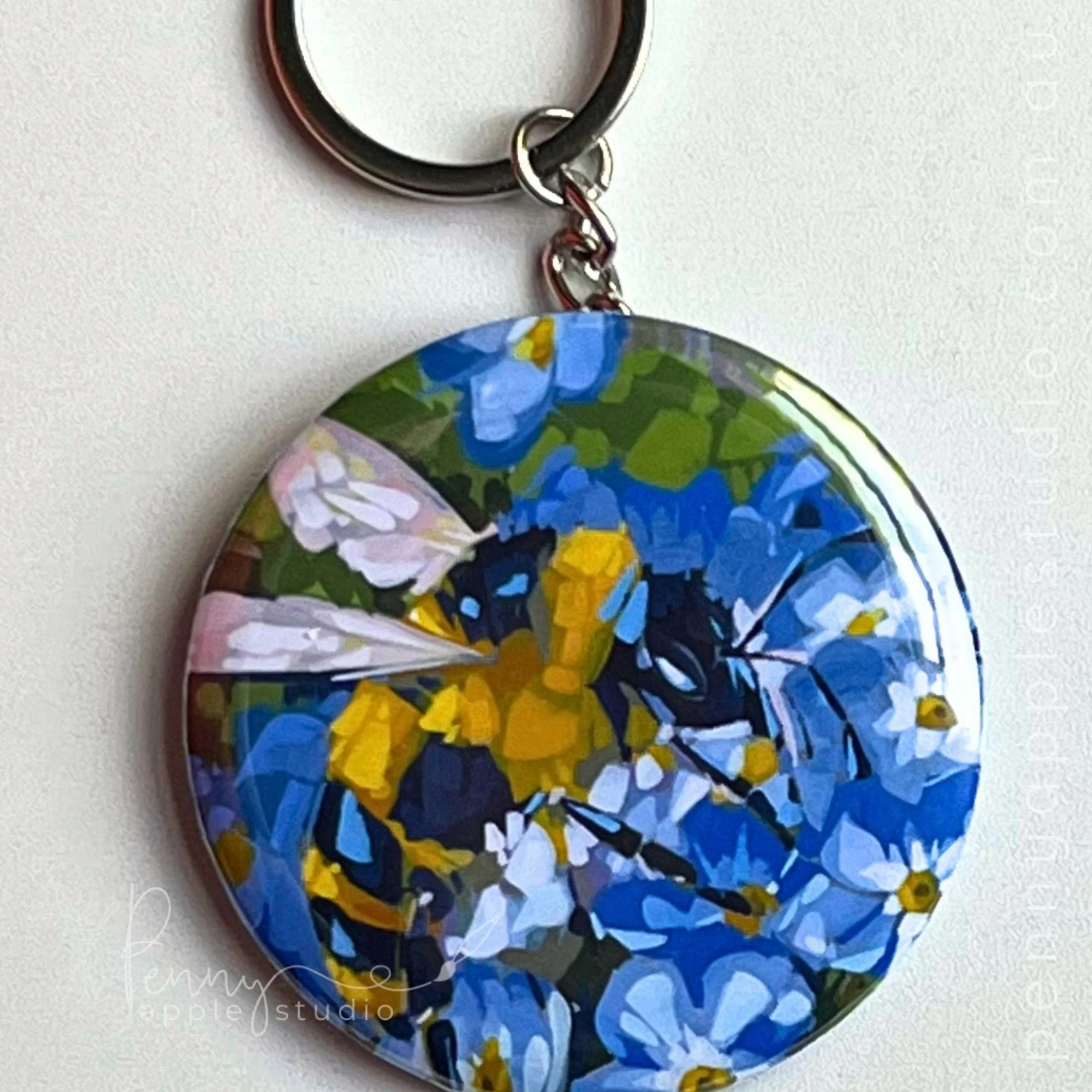 Buzzing with Colour â€“ Art Keyring (58 mm).jpg
