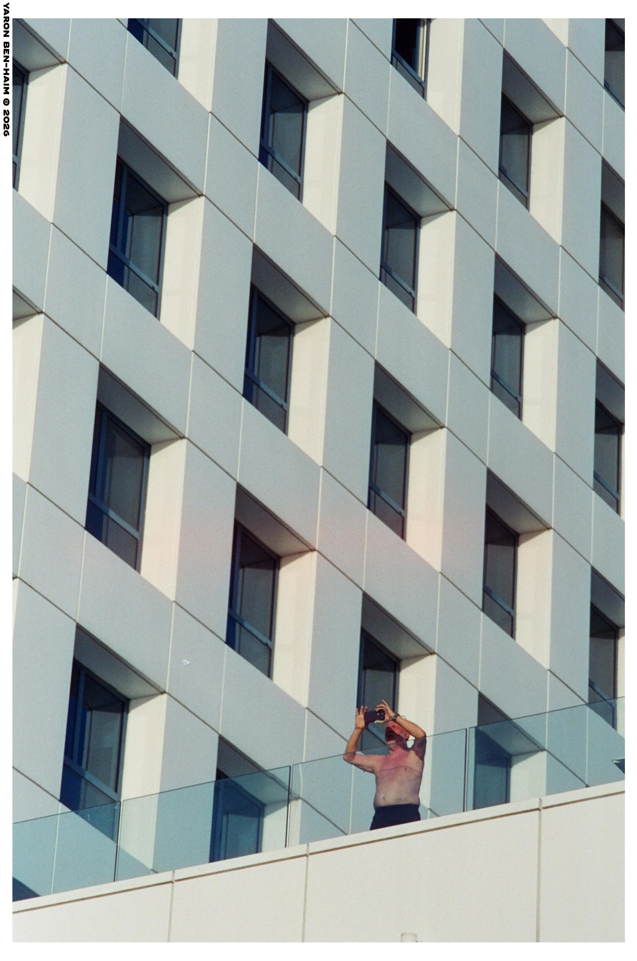 cinestill800t_r4_sep_oct_2026_n4_web.jpg
