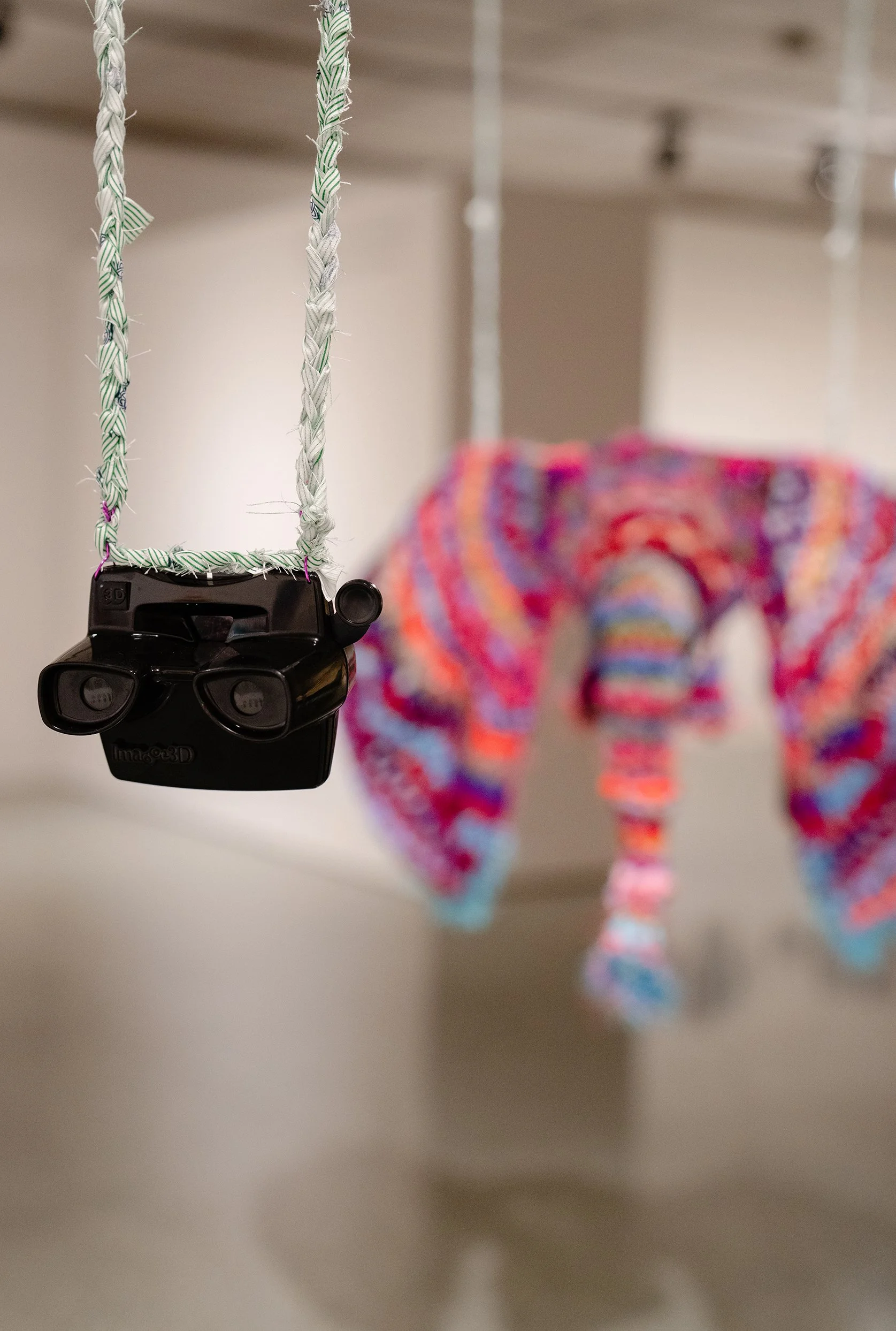 Am I the Elephant? Hospital gowns, Viewfinder