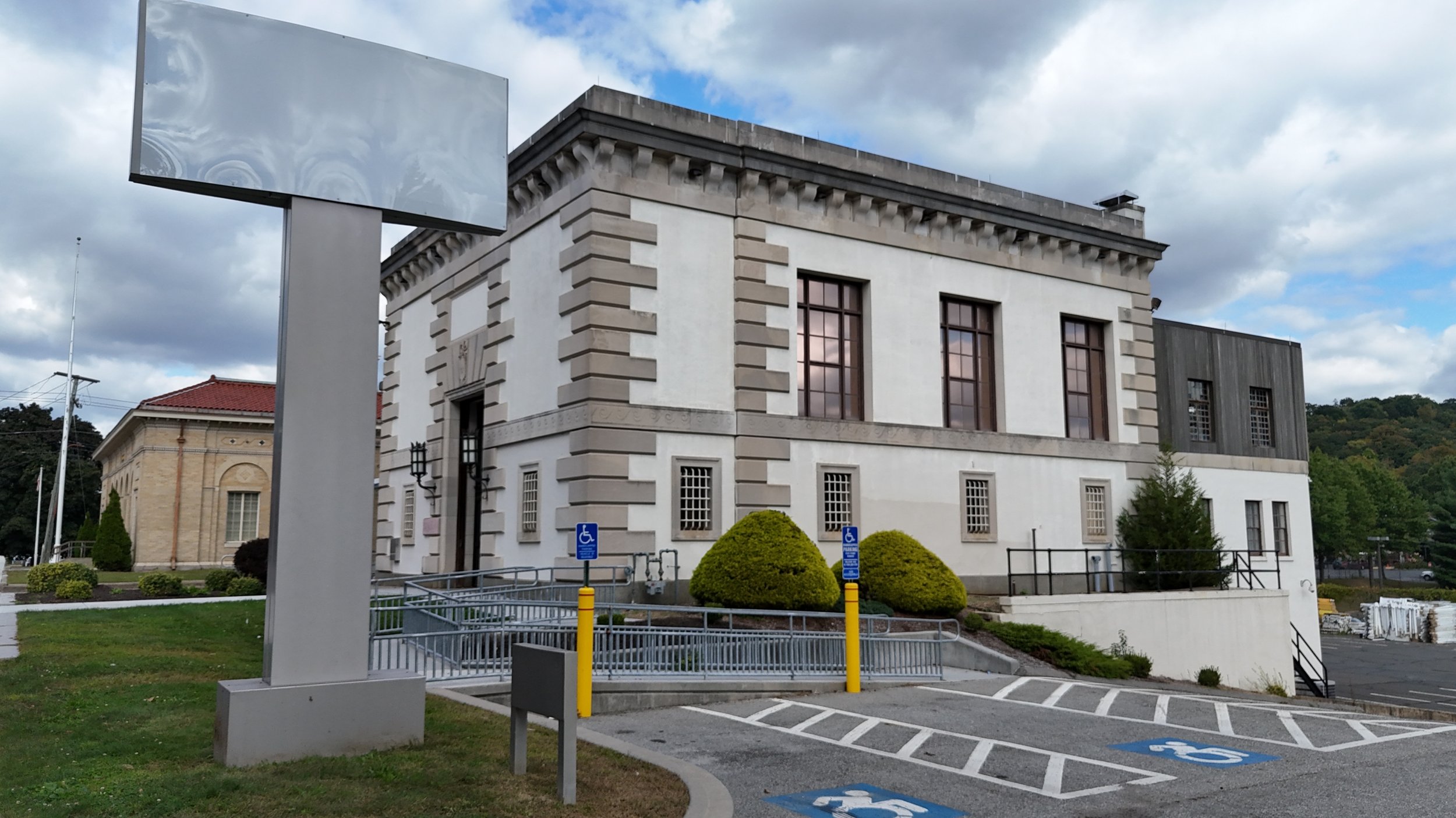 Naugatuck National Bank Building (Vacant) - 9/2024 Photo Credits: Taylor Bennett